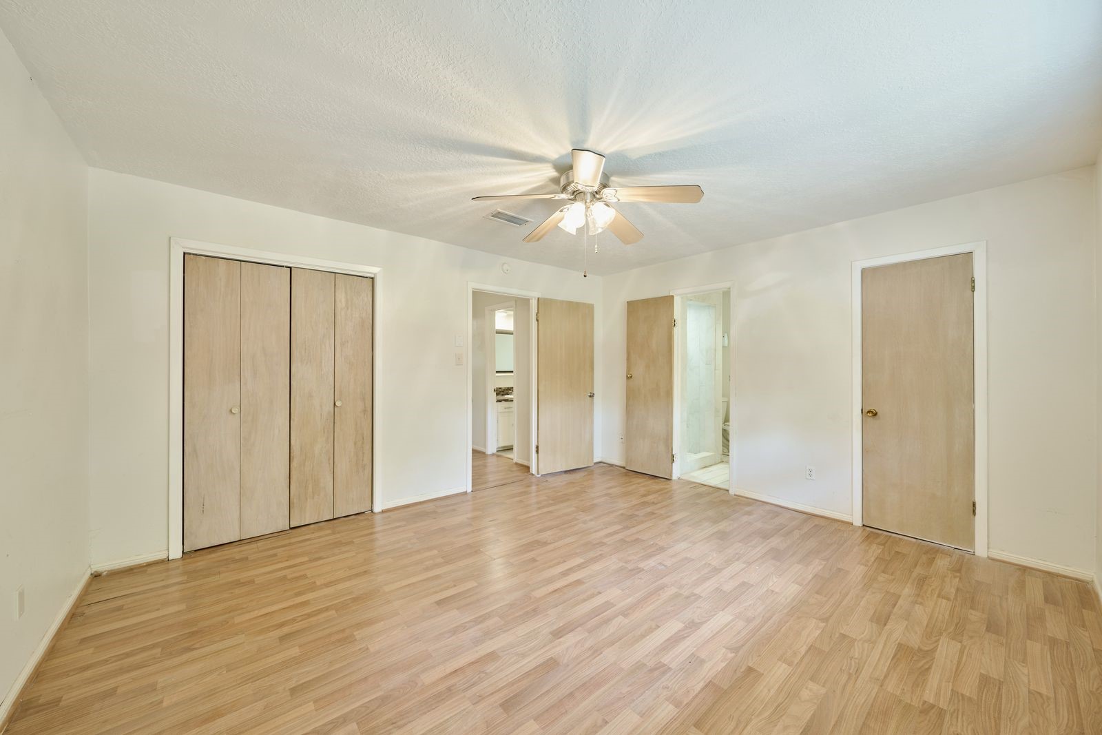 1815 Live Oak Drive Property Photo 20