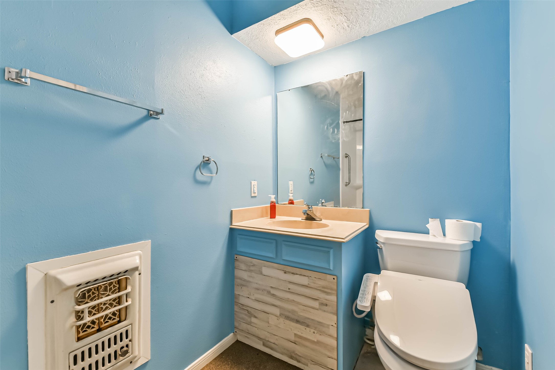 100 N Mattson Street Property Photo 17