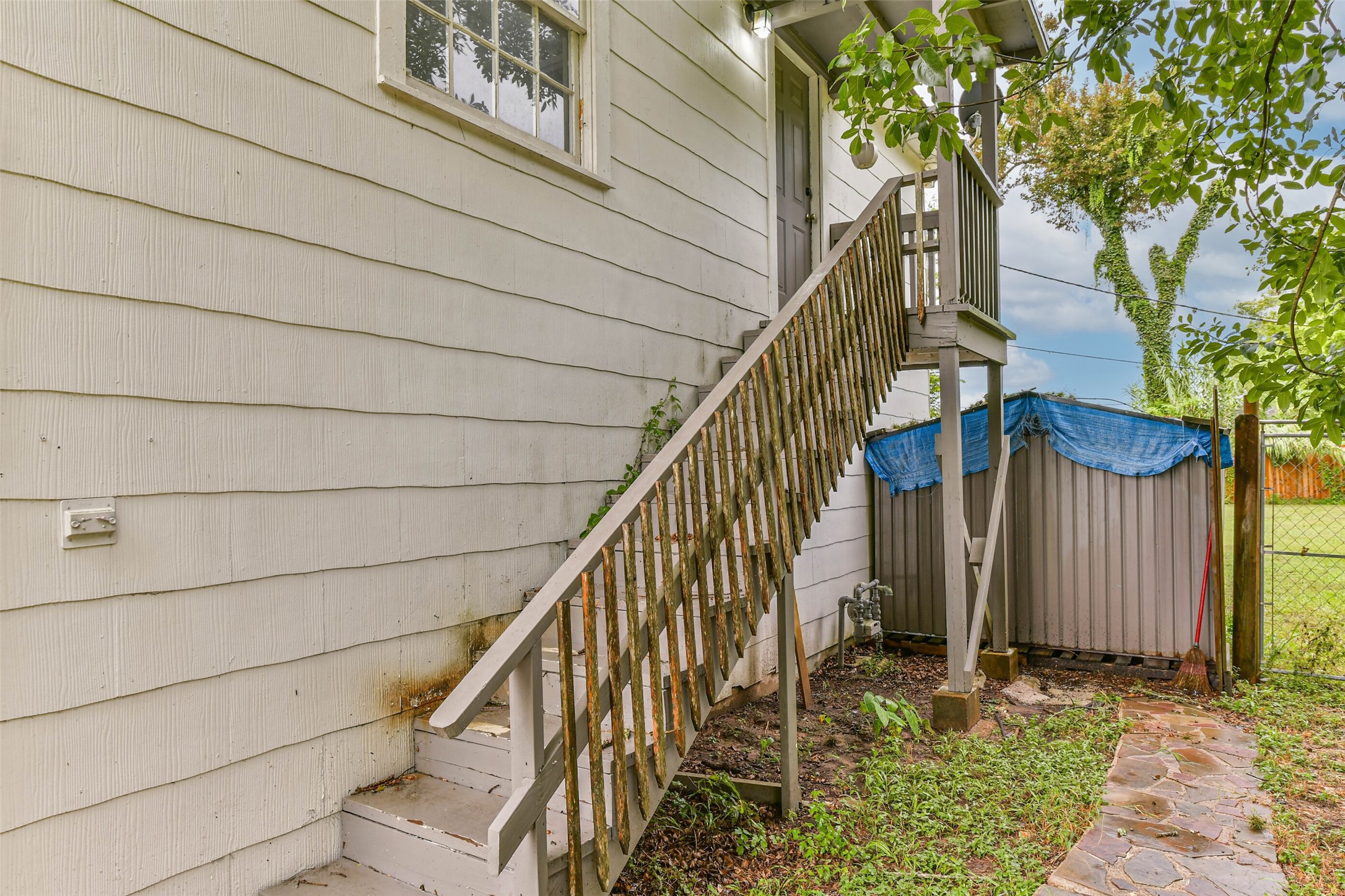 100 N Mattson Street Property Photo 24