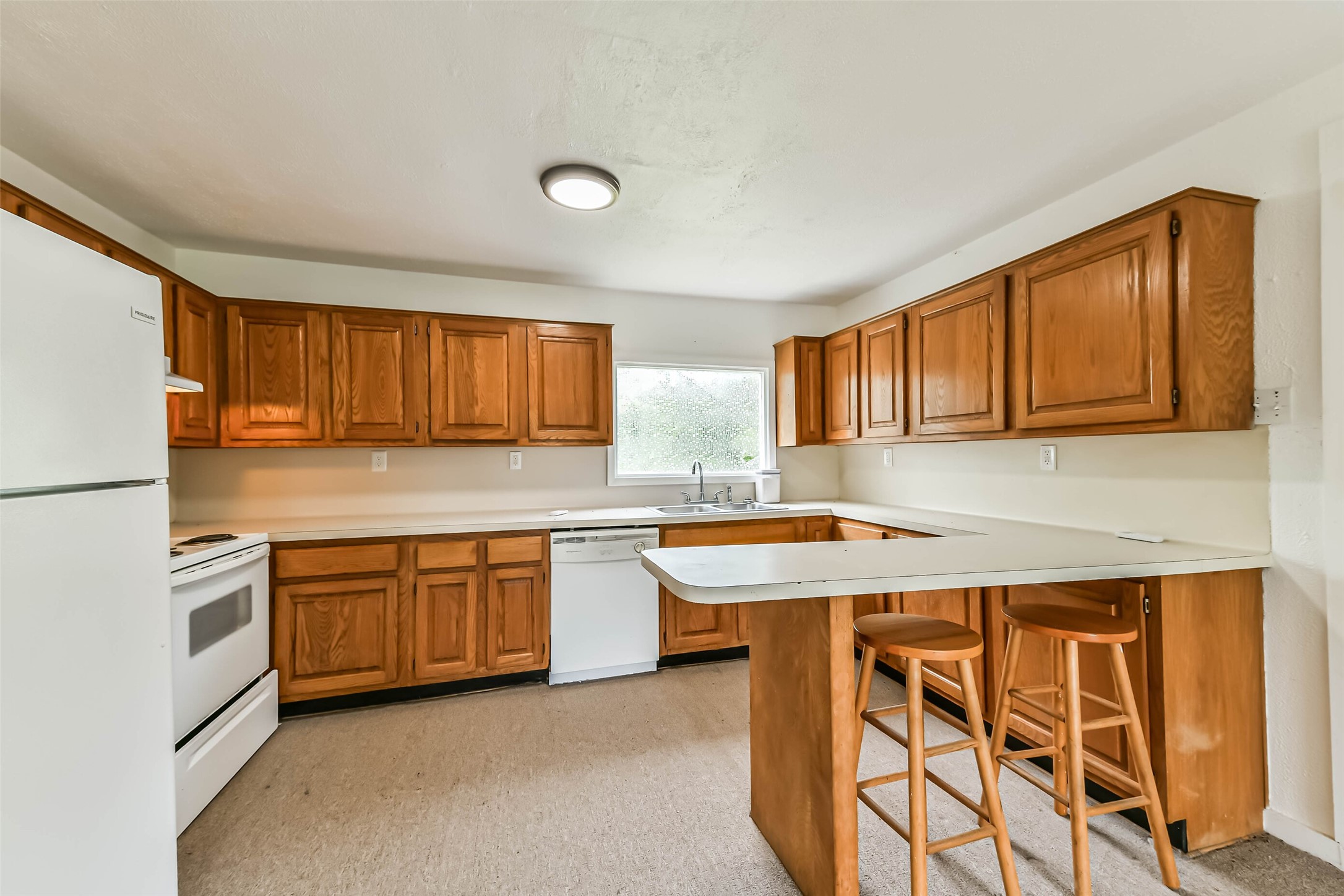 100 N Mattson Street Property Photo 28