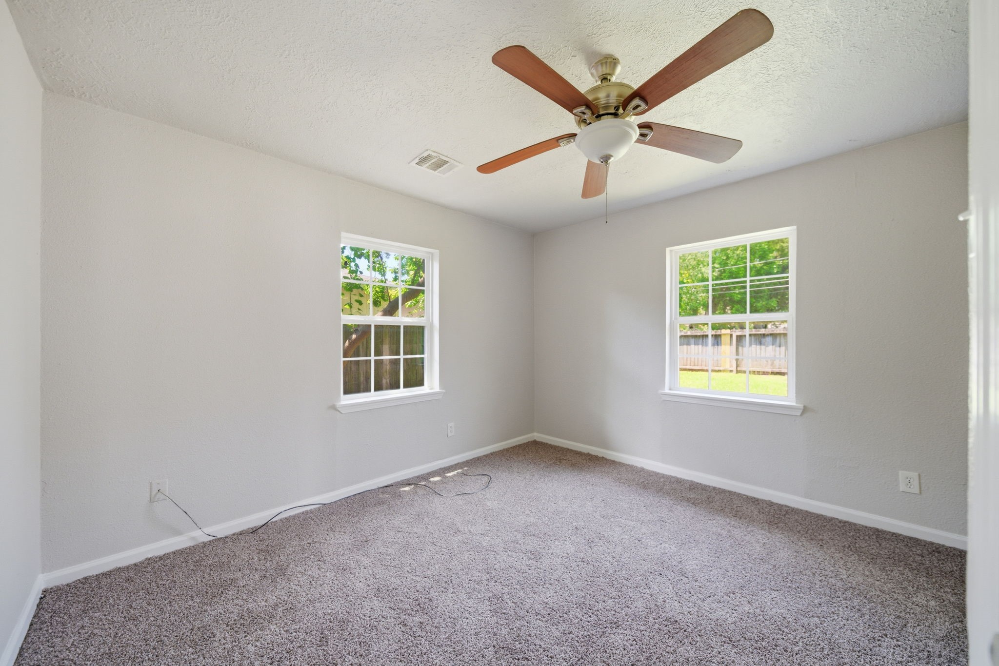 1102 Johnson Street Property Photo 12