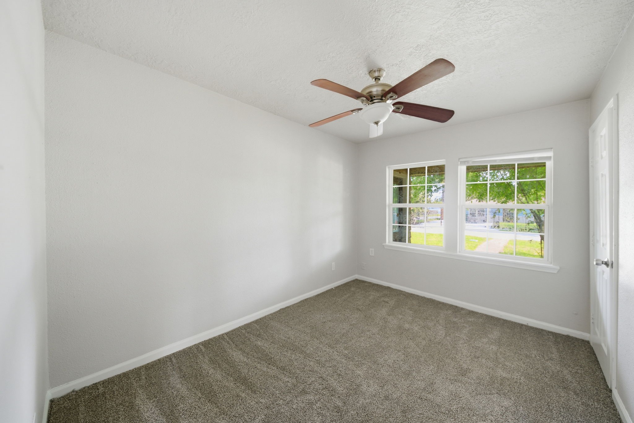 1102 Johnson Street Property Photo 13