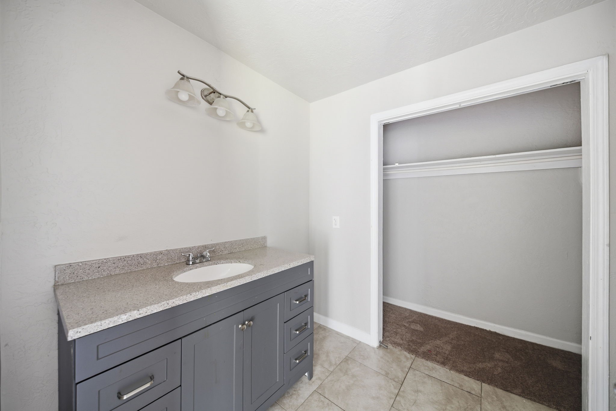 1102 Johnson Street Property Photo 15