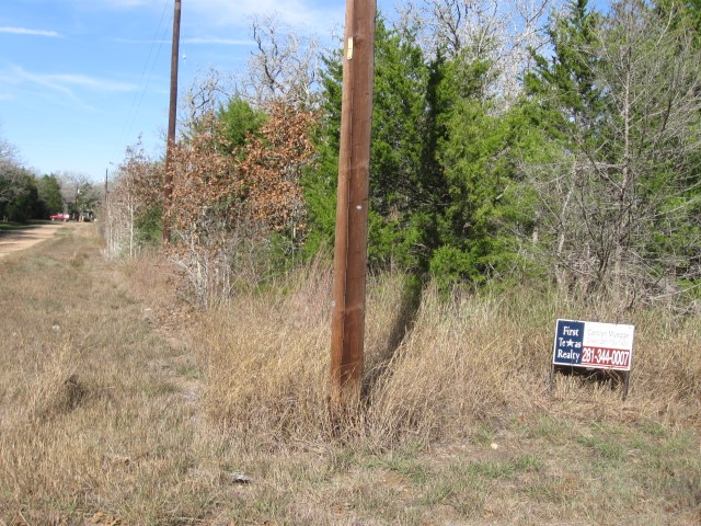 100 Rainbow Circle Property Photo 5