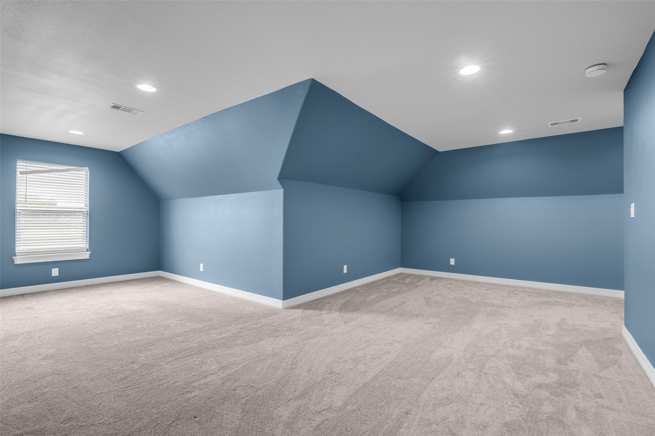 209 Mandavilla Way Property Photo 29