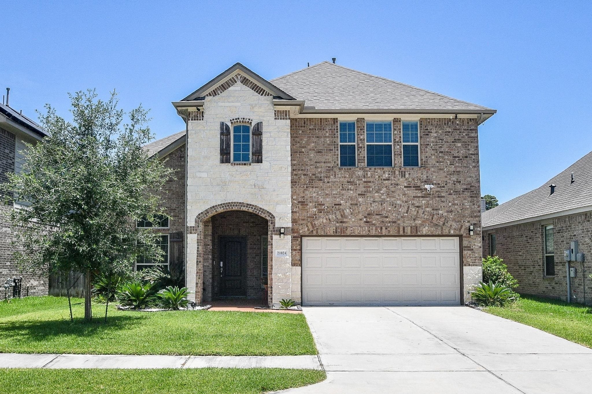 21024 Bracer Street Property Photo 1