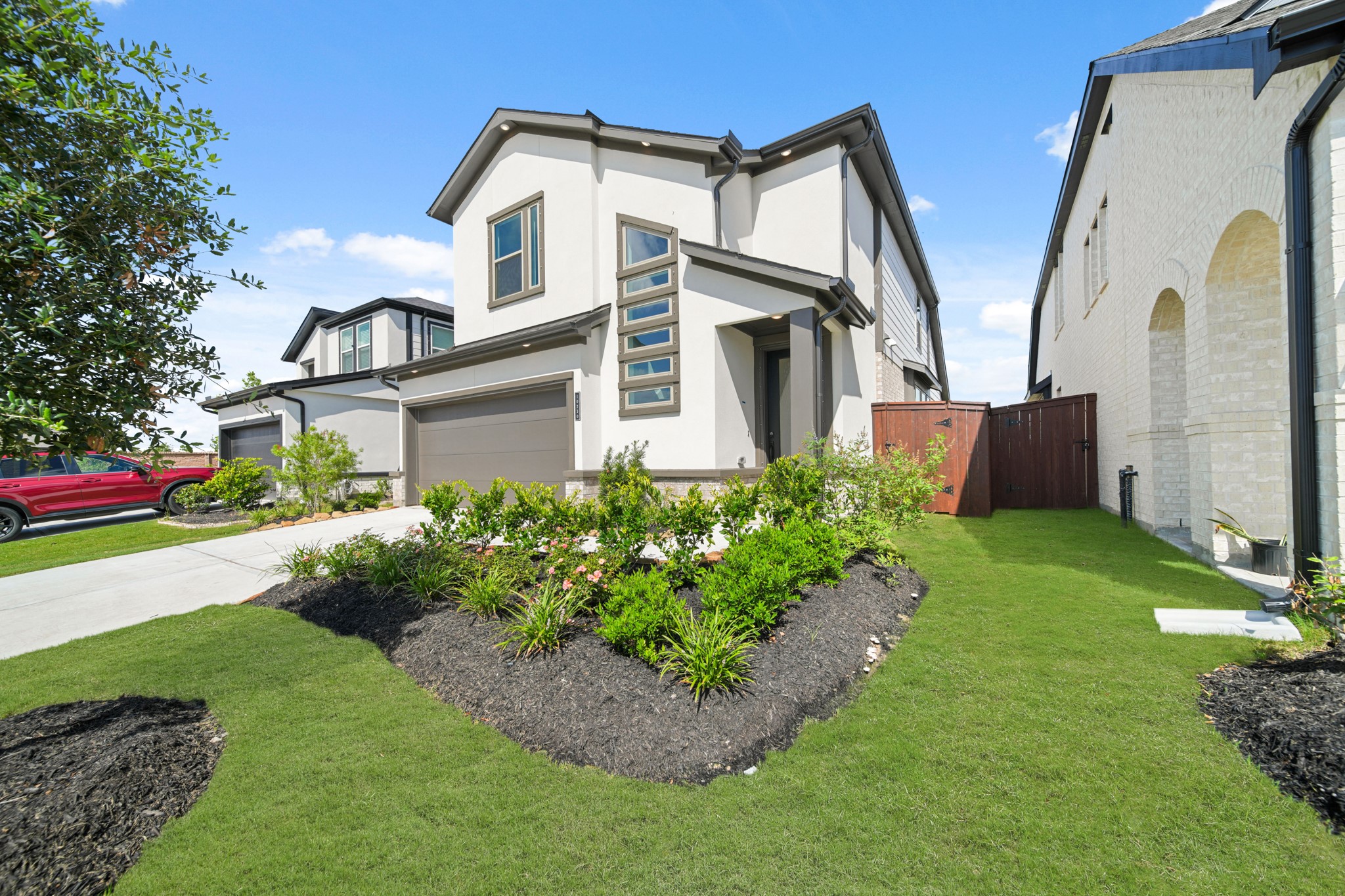 10230 Van Gogh Court Property Photo 1