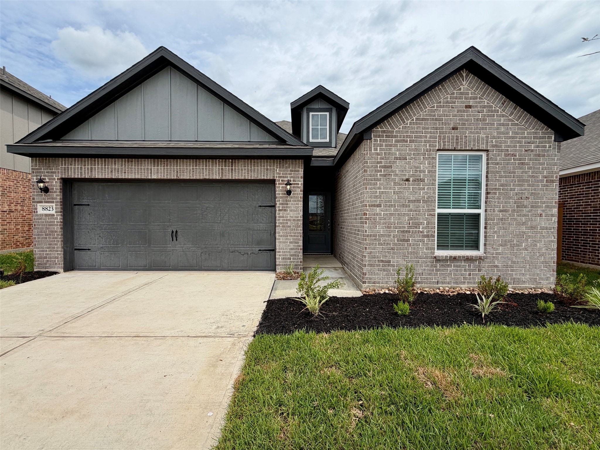 8823 New Jade Drive Property Photo 1