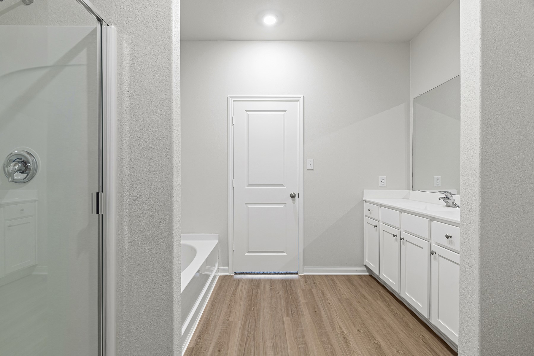 8823 New Jade Drive Property Photo 5