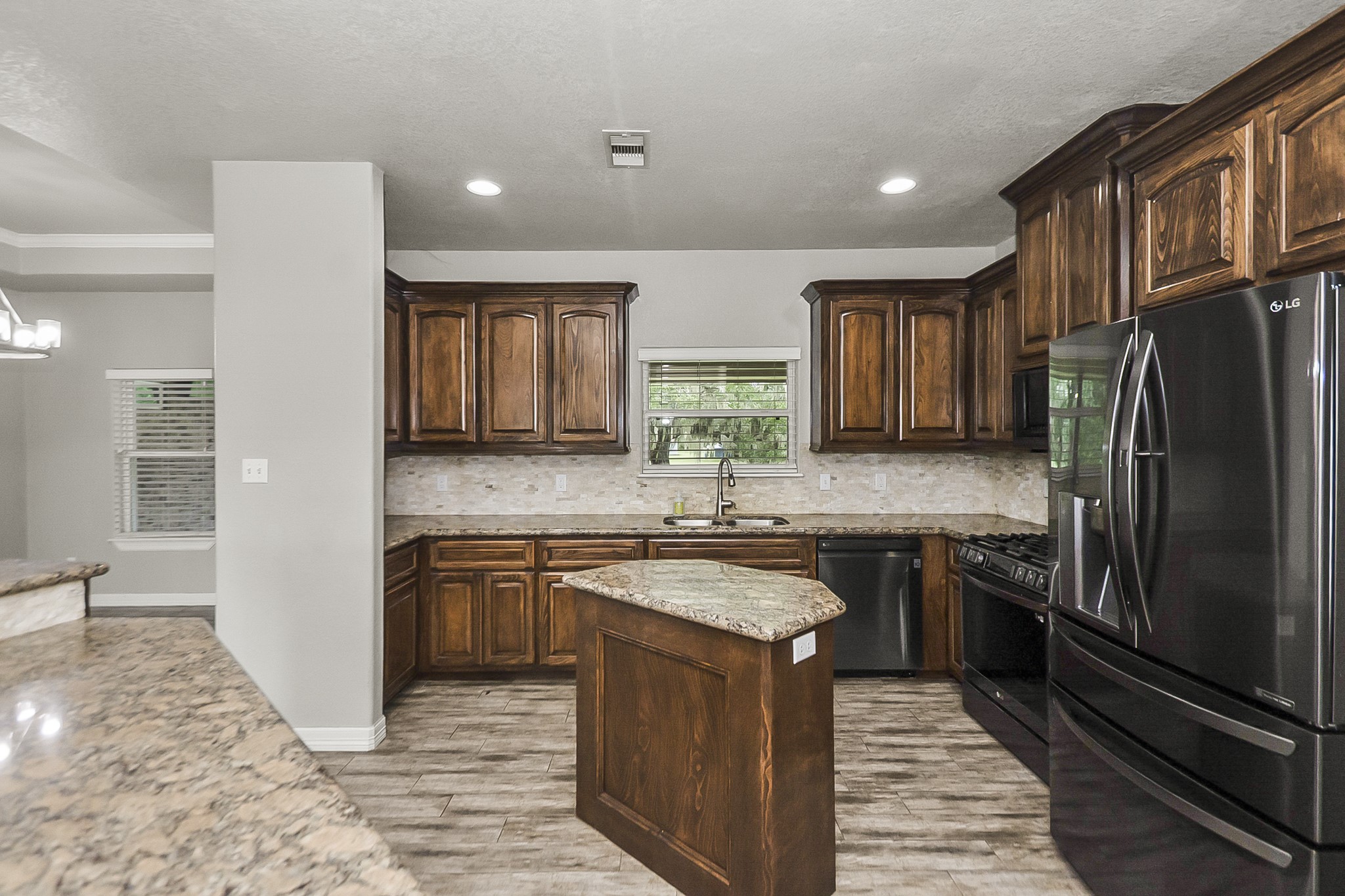 155 Horse Shoe Trail Property Photo 8