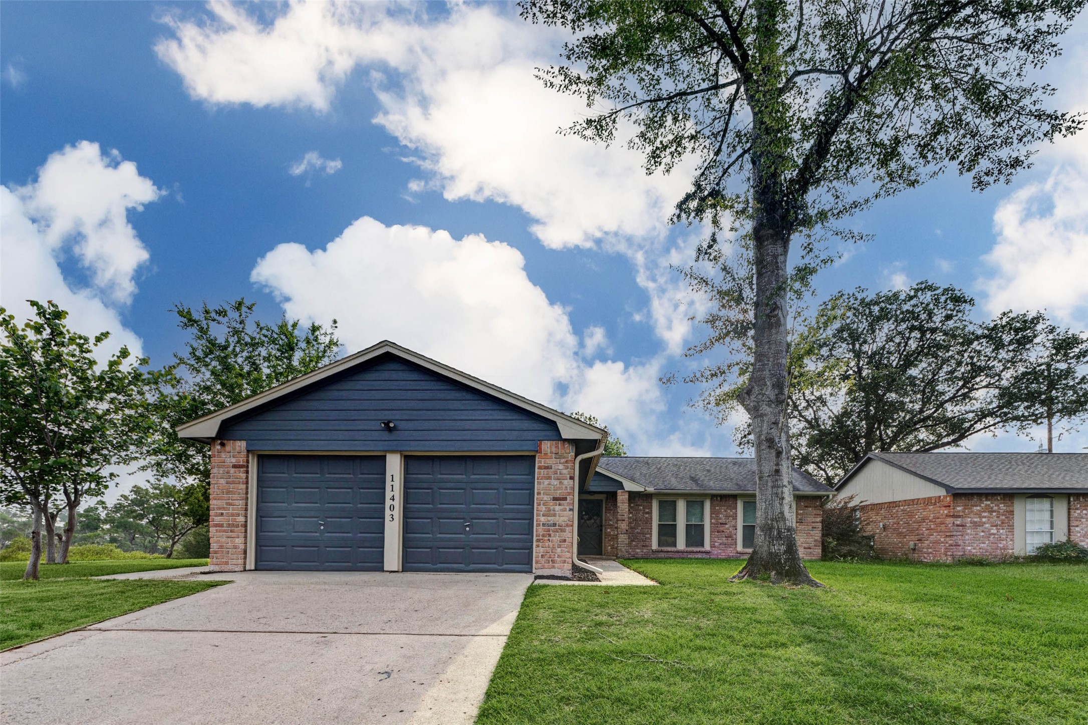 11403 Bonaparte Drive Property Photo 1