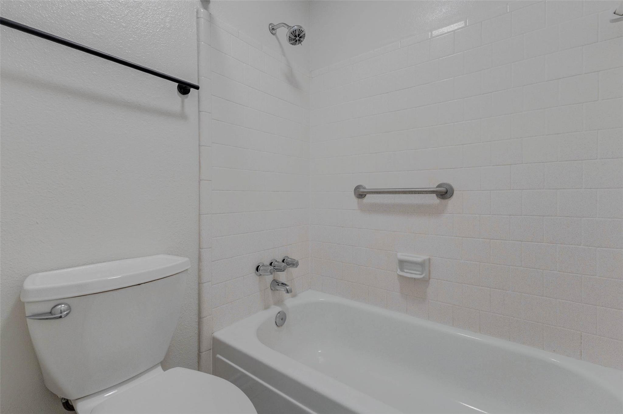 11403 Bonaparte Drive Property Photo 11