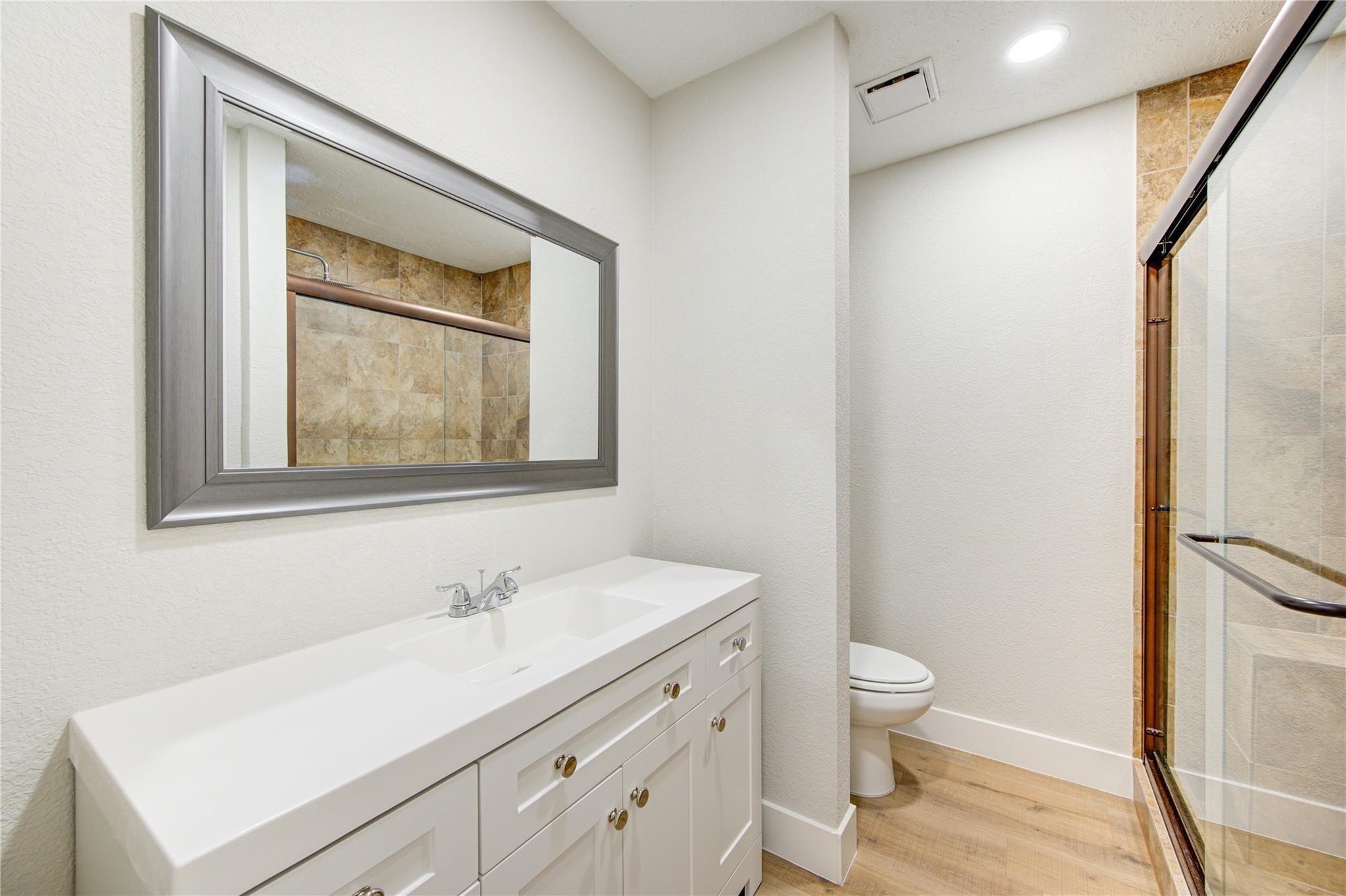 328 Meadow Wood Ct Court Property Photo 4