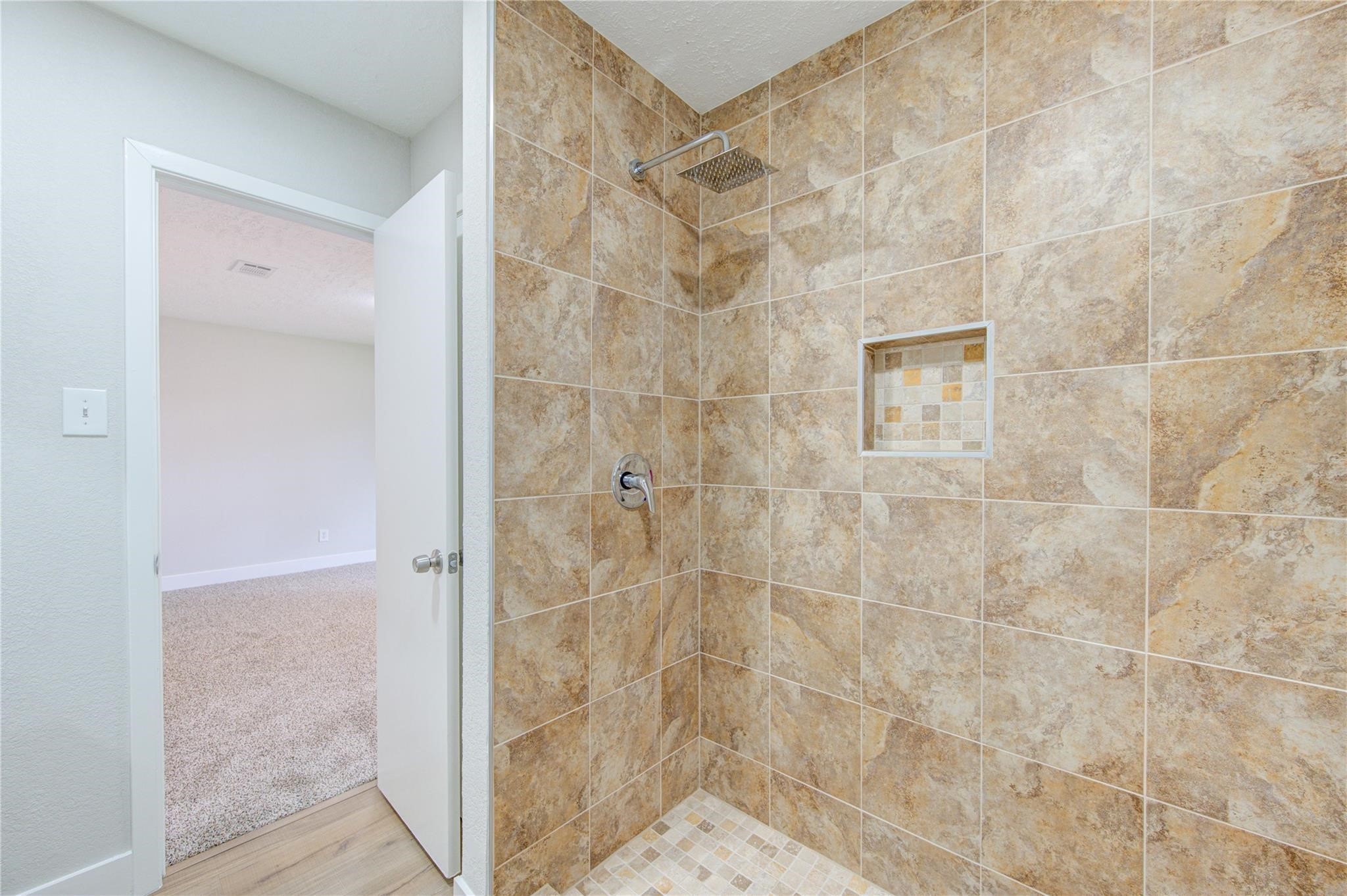 328 Meadow Wood Ct Court Property Photo 9