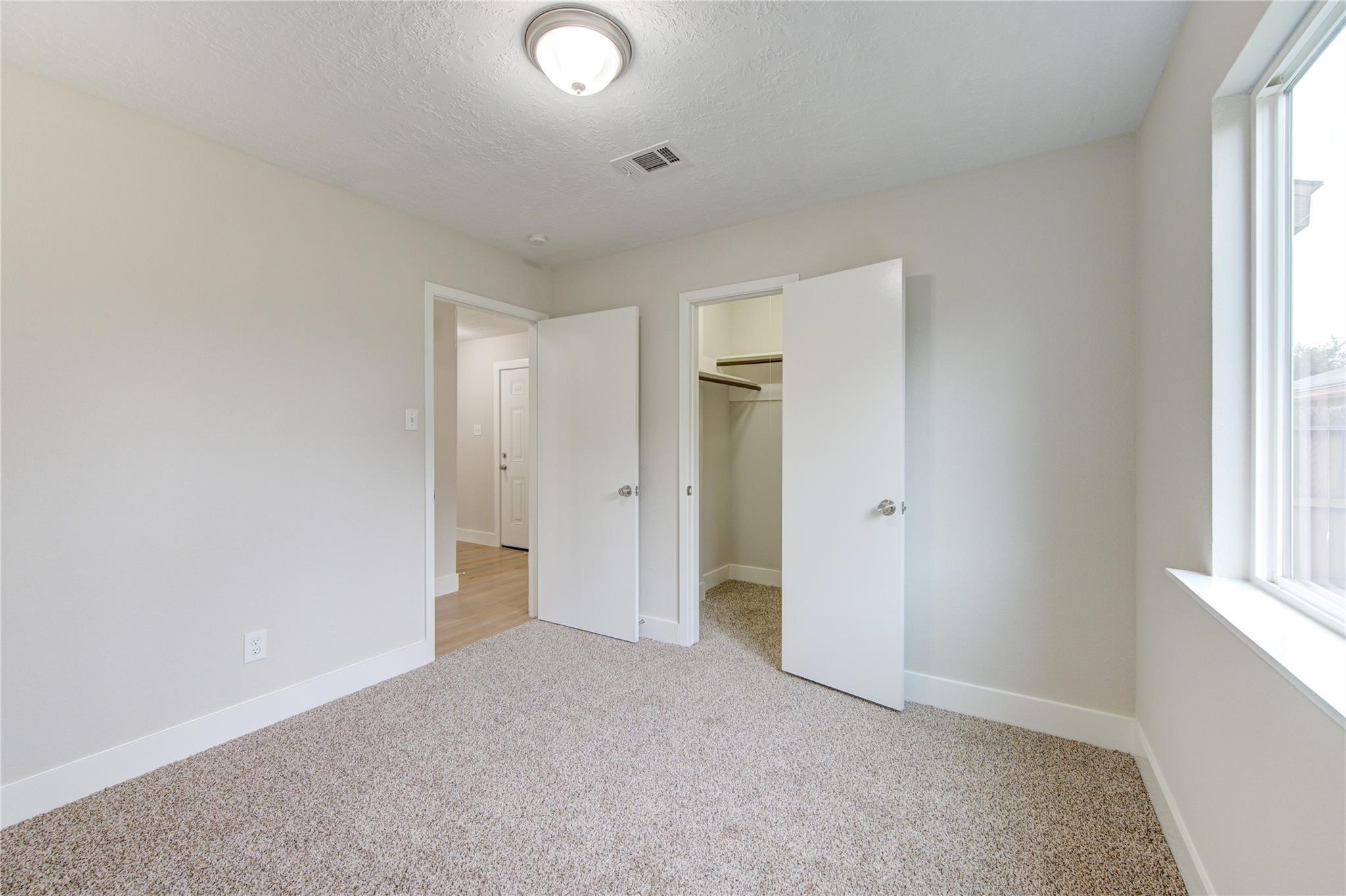 328 Meadow Wood Ct Court Property Photo 14
