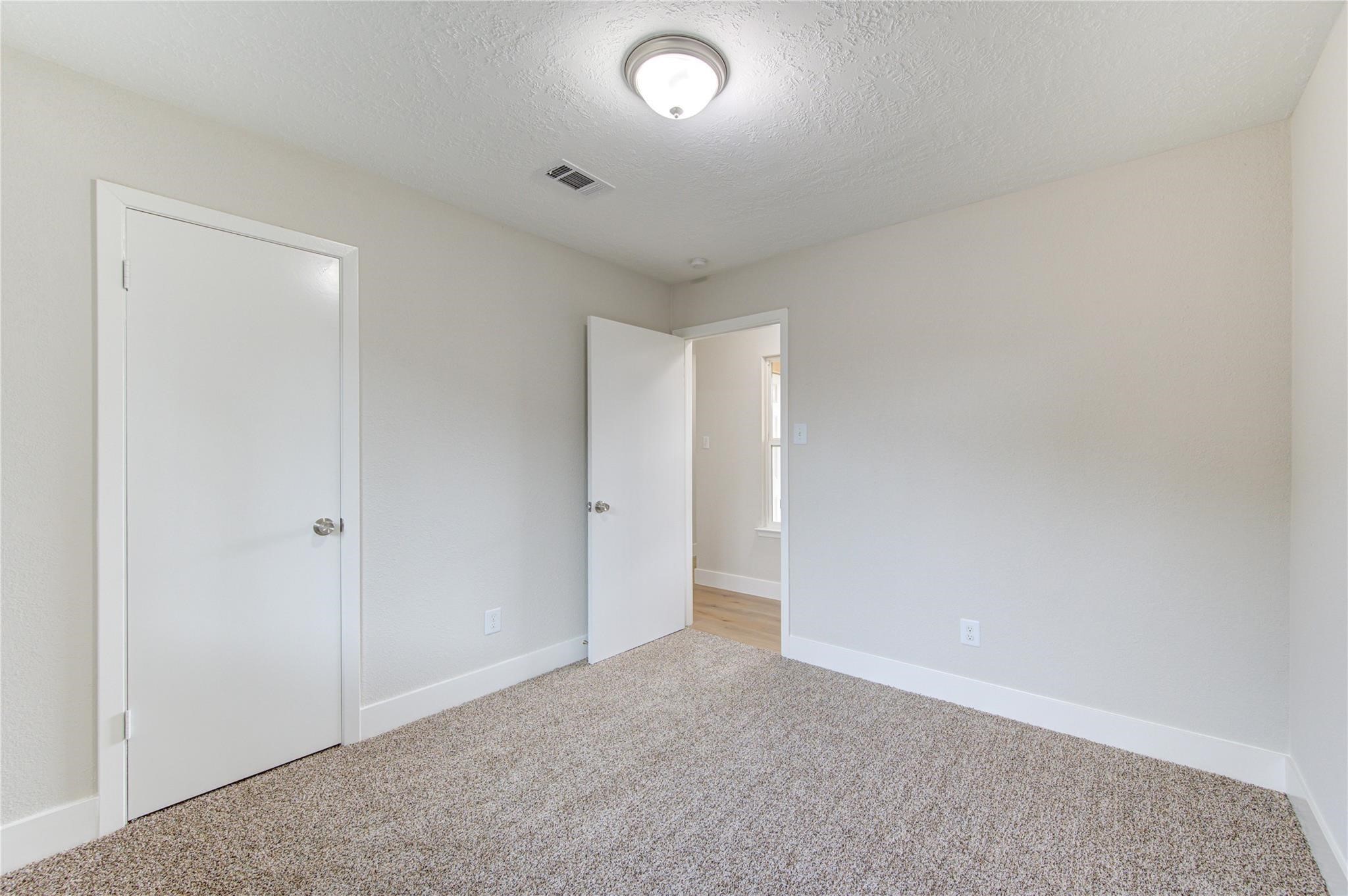 328 Meadow Wood Ct Court Property Photo 16