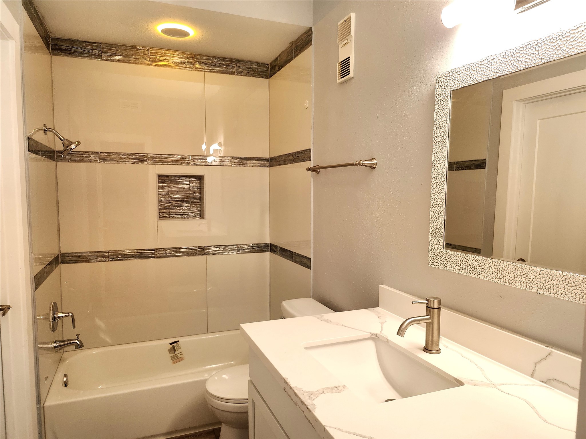 6500 Harbor Town Drive 2608 Property Photo 19