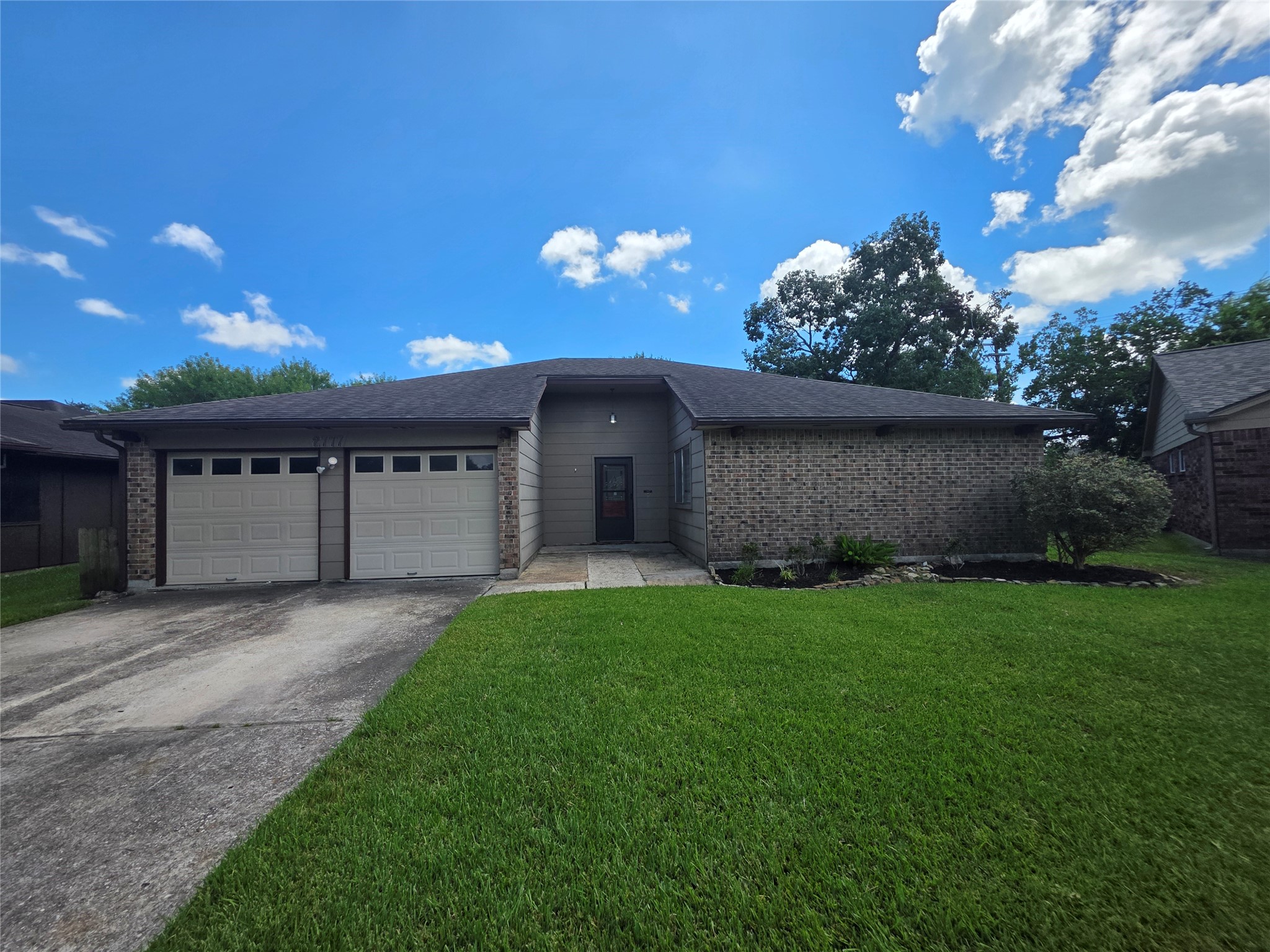 2777 Forest Point Drive Property Photo 1