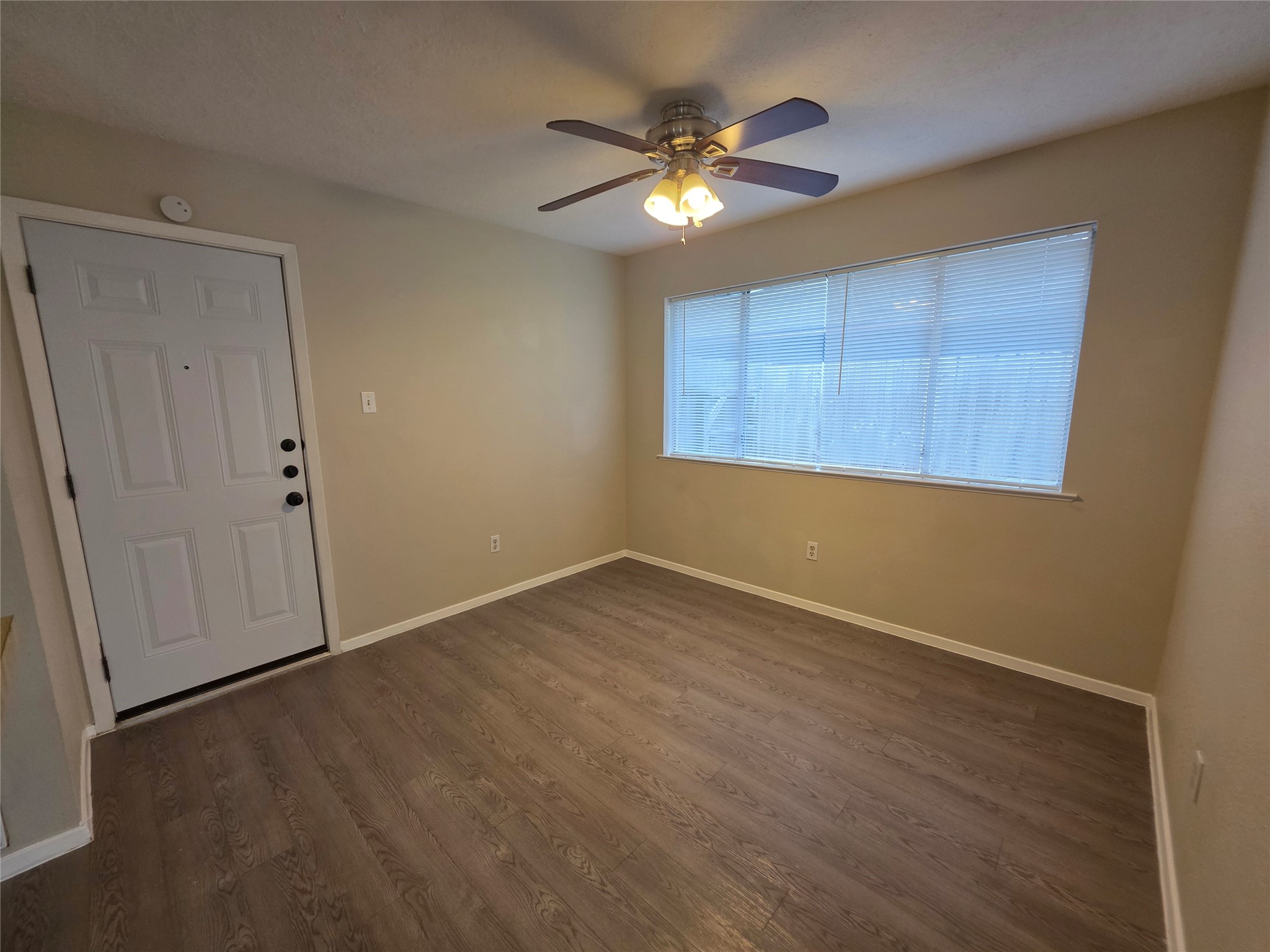 2777 Forest Point Drive Property Photo 6