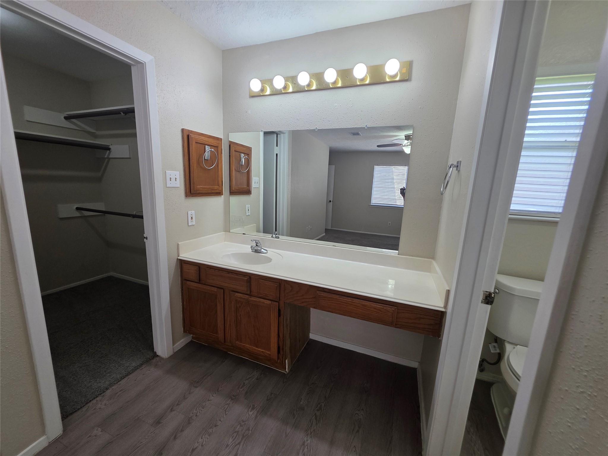 2777 Forest Point Drive Property Photo 8