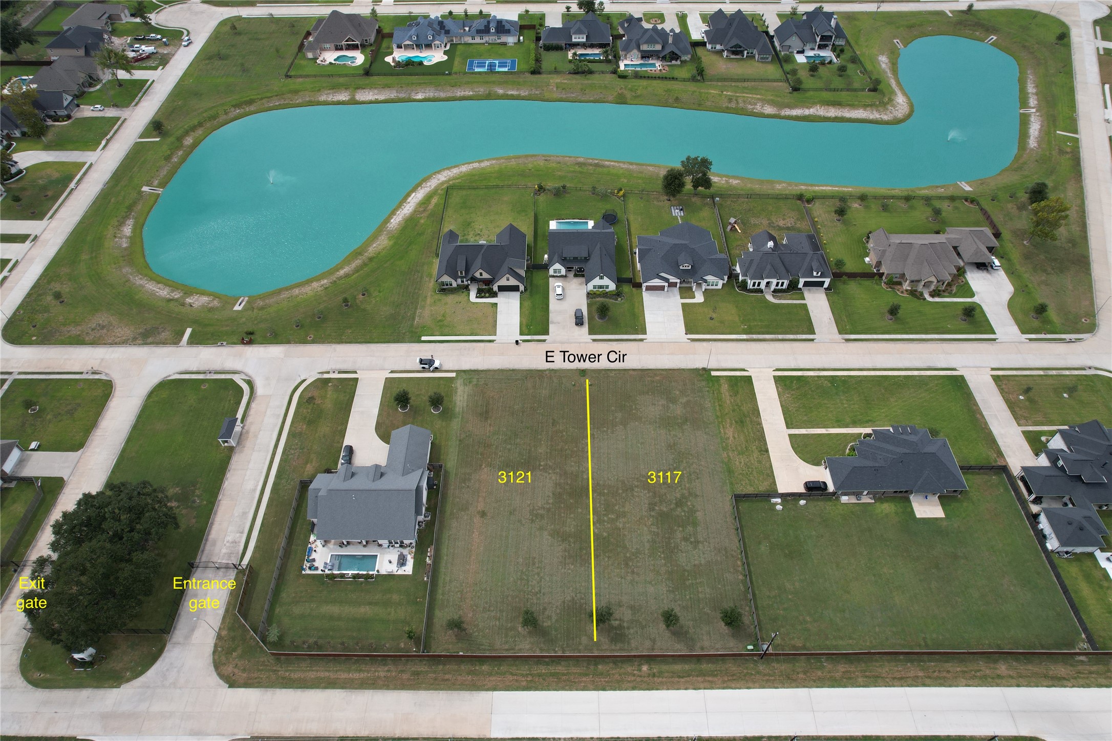 3117 E TOWER Circle Property Photo 1