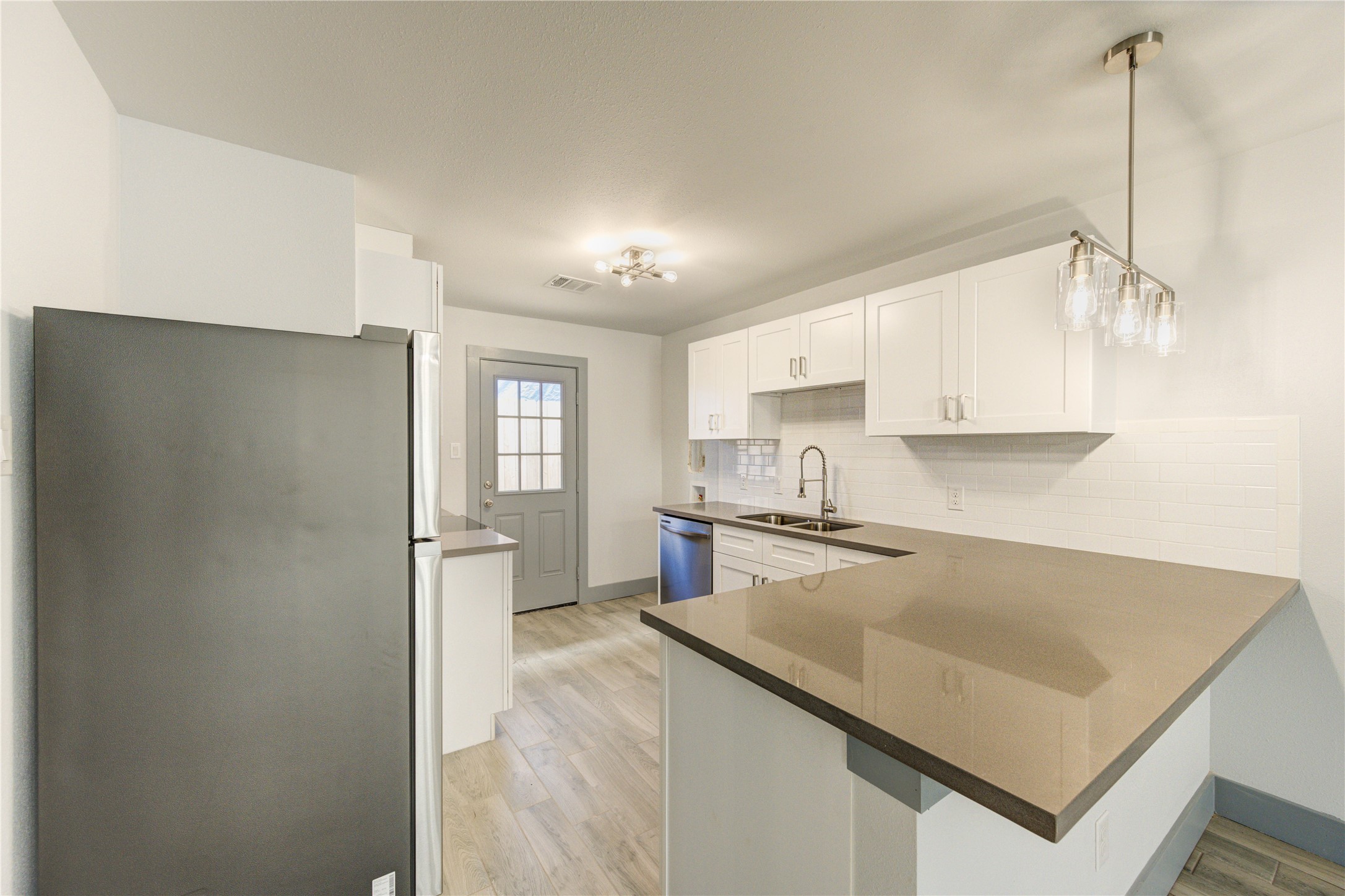 3112 Wentworth Street 2 Property Photo 22