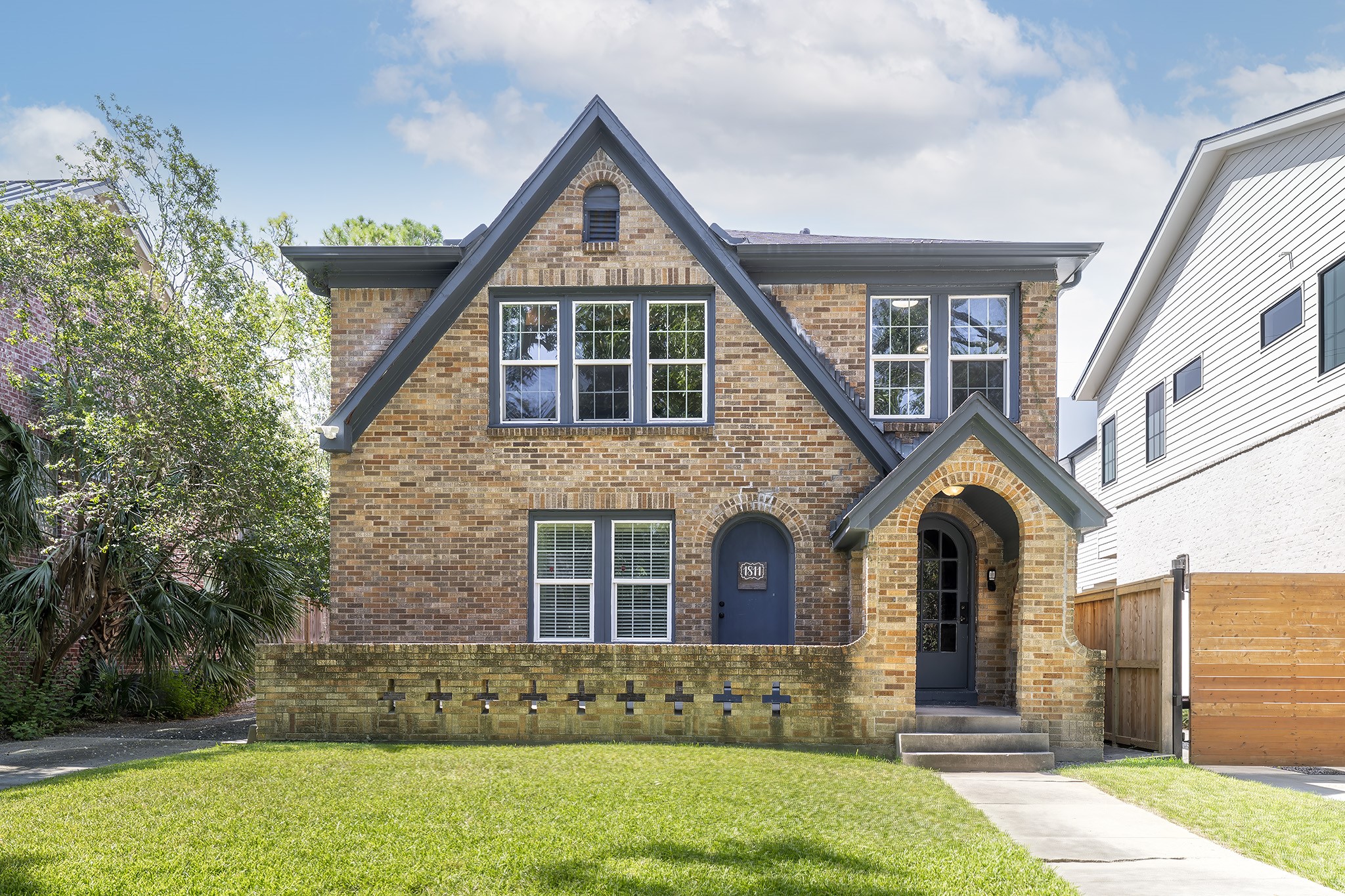 1811 Marshall Street Property Photo 1