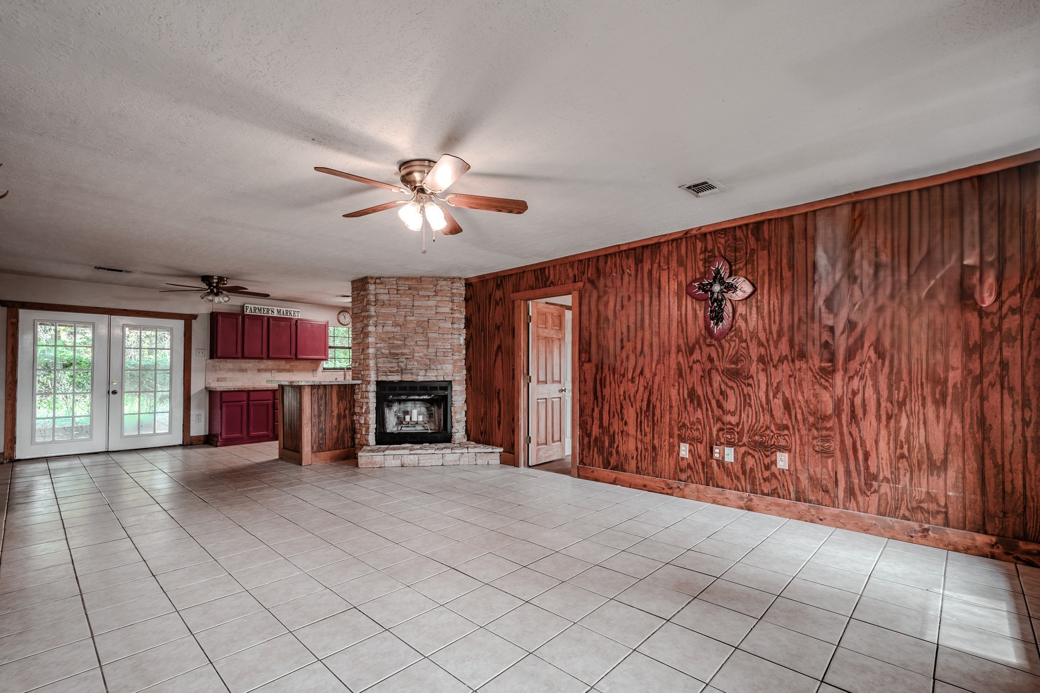 521 Northwood Drive Property Photo 5