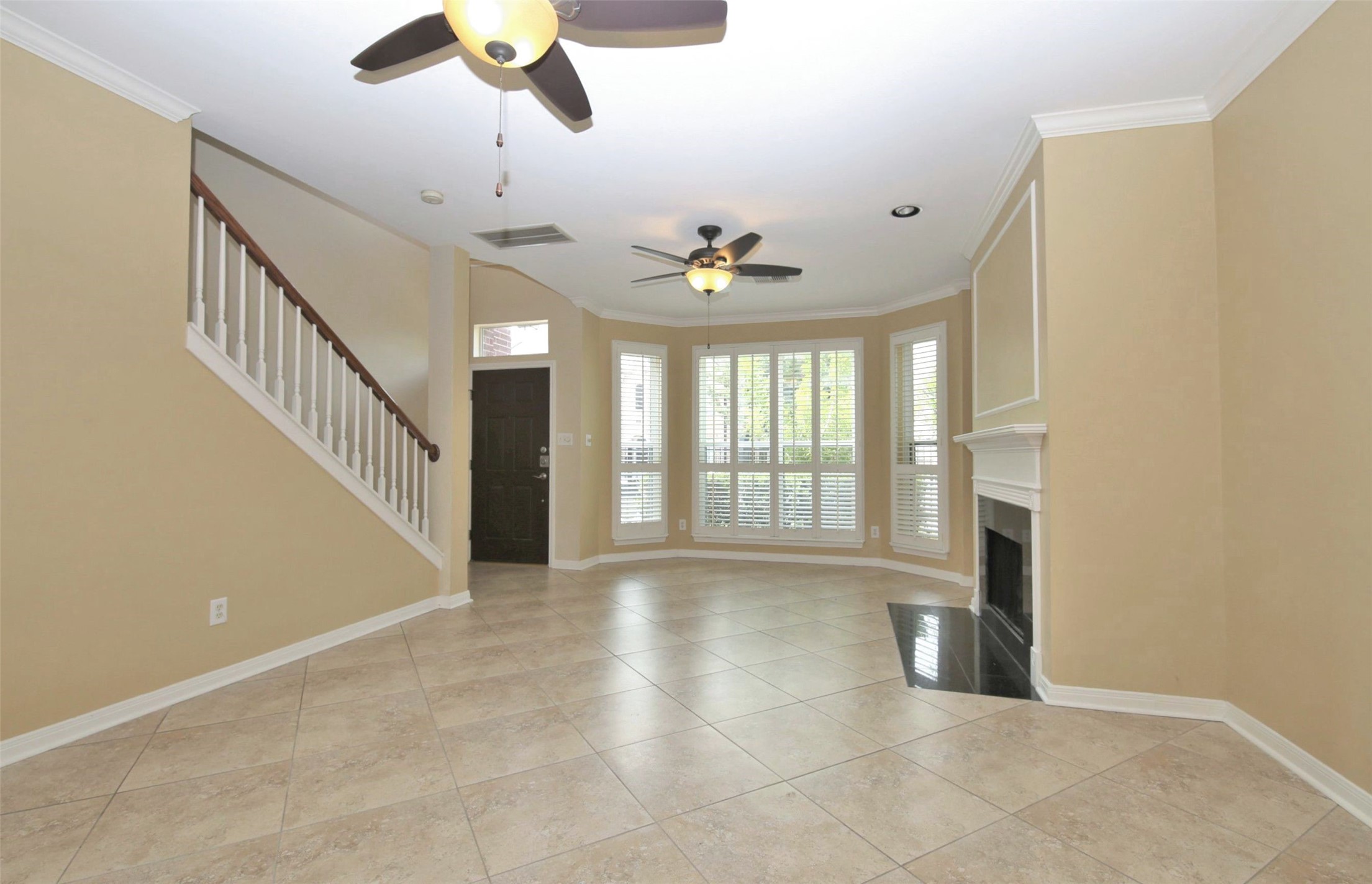 1409 Anita Property Photo 3
