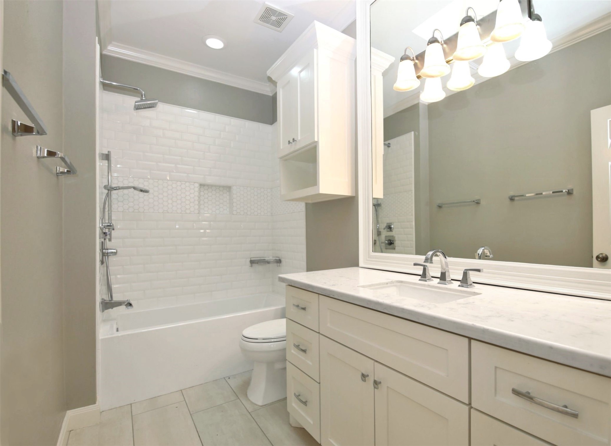 1409 Anita Property Photo 16