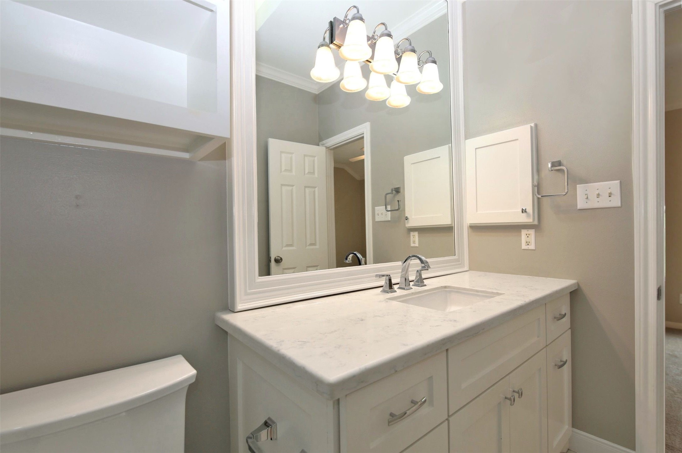 1409 Anita Property Photo 18