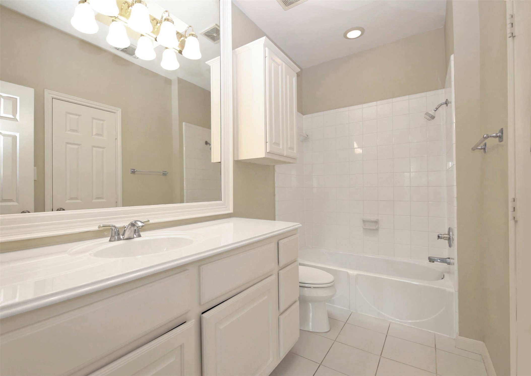 1409 Anita Property Photo 22