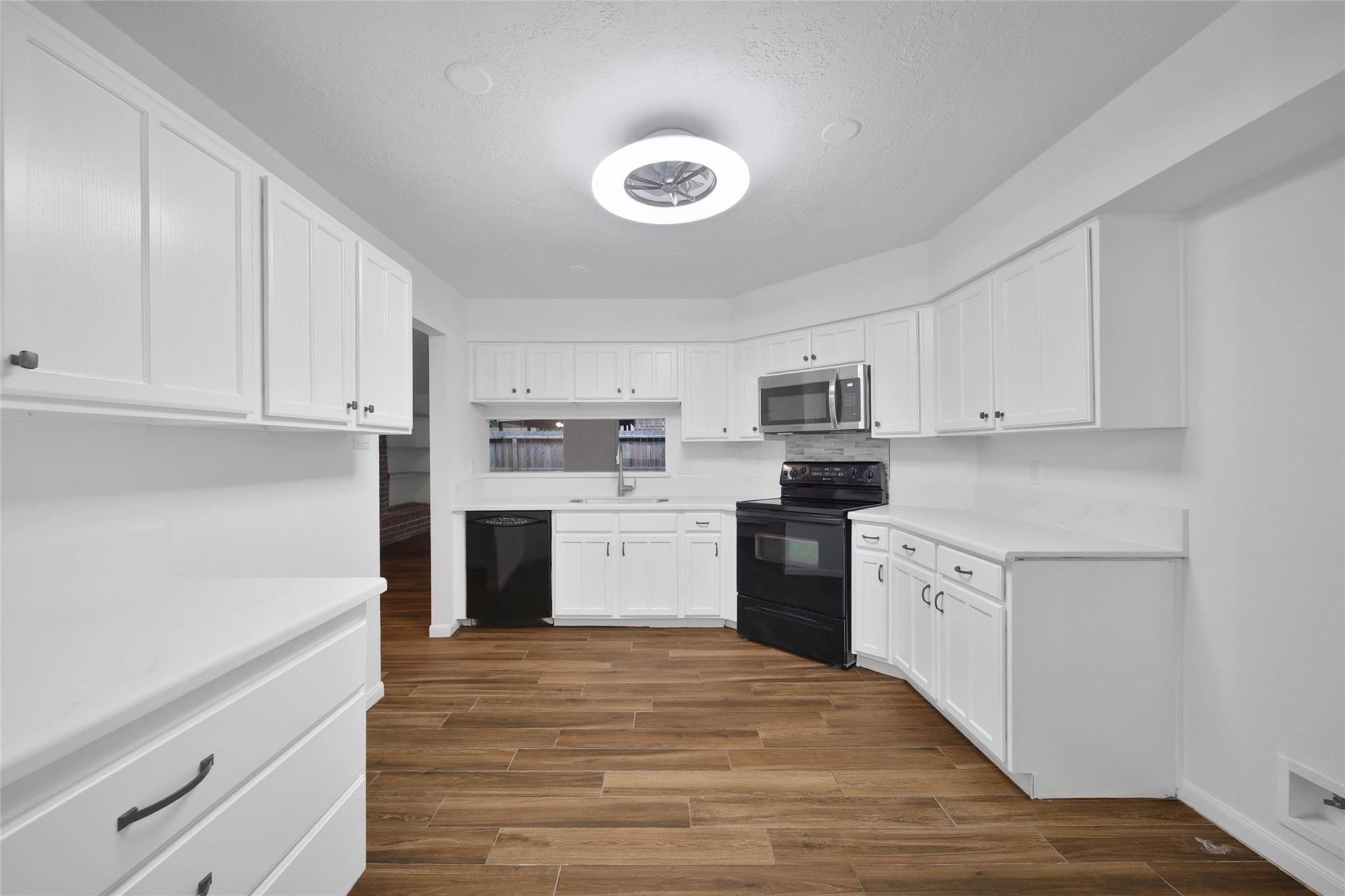 4714 Towermont Lane Property Photo 4