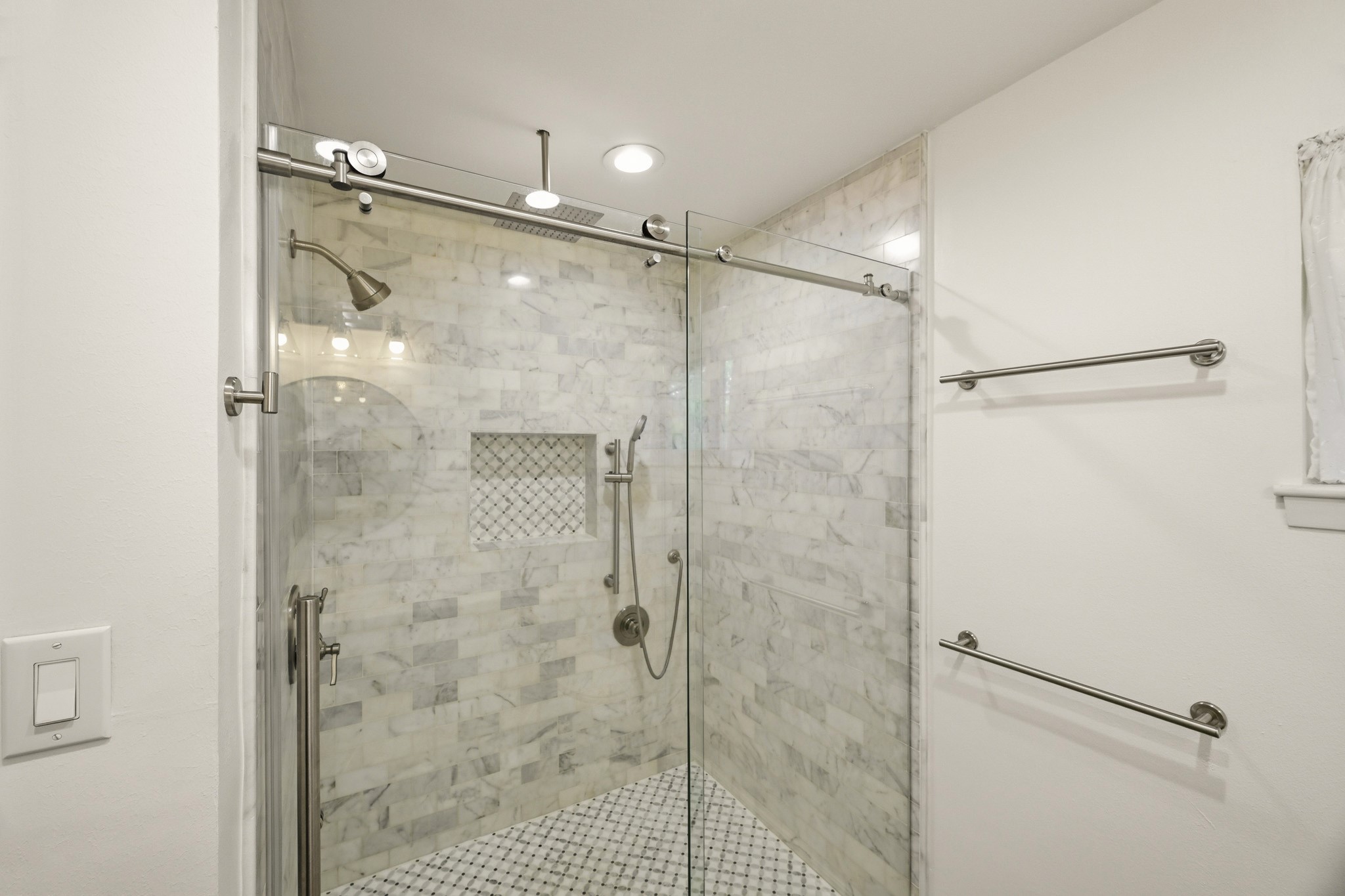 6131 Yarwell Drive Property Photo 34