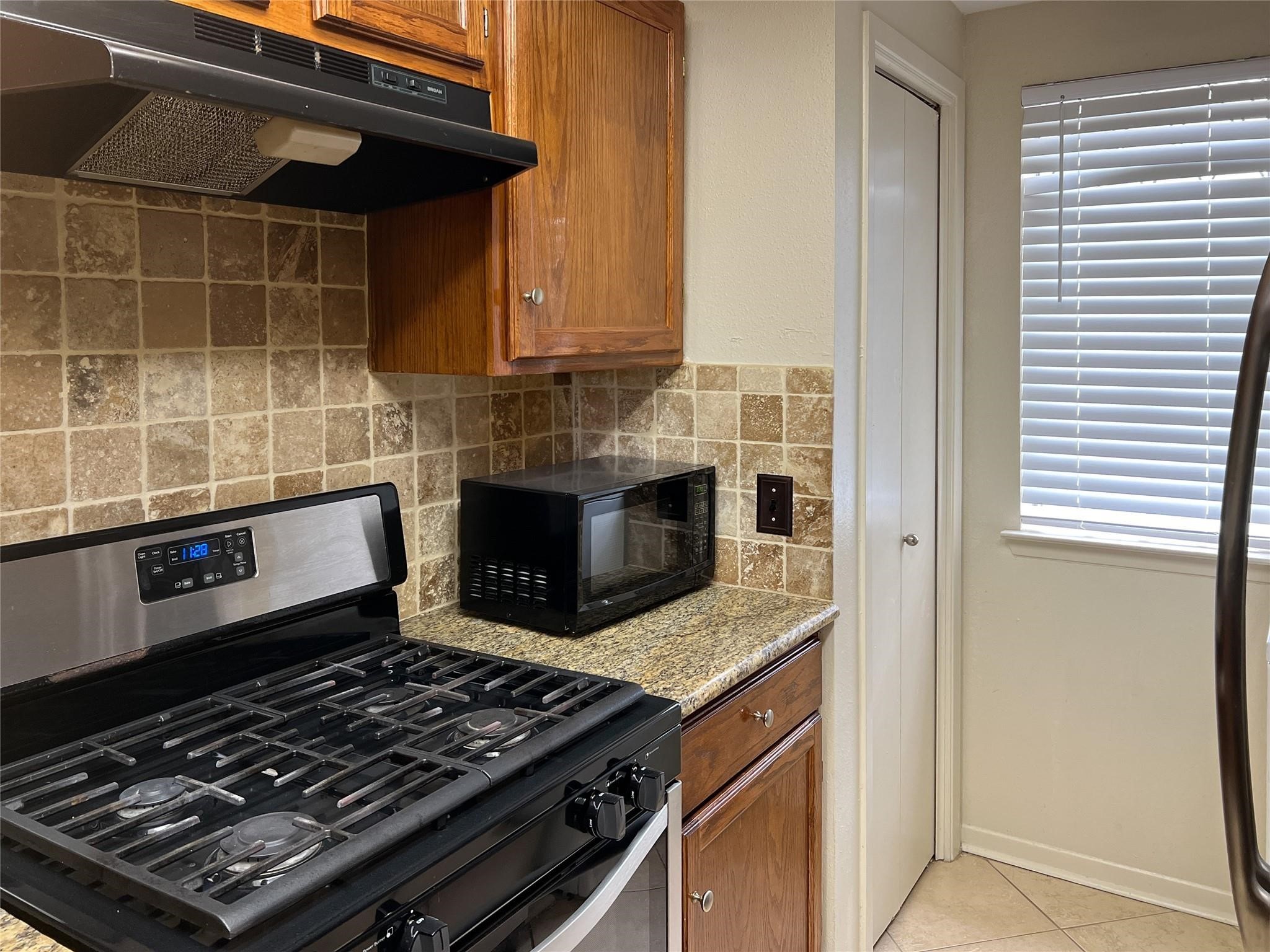 2910 Grants Lake Boulevard 704 Property Photo 6