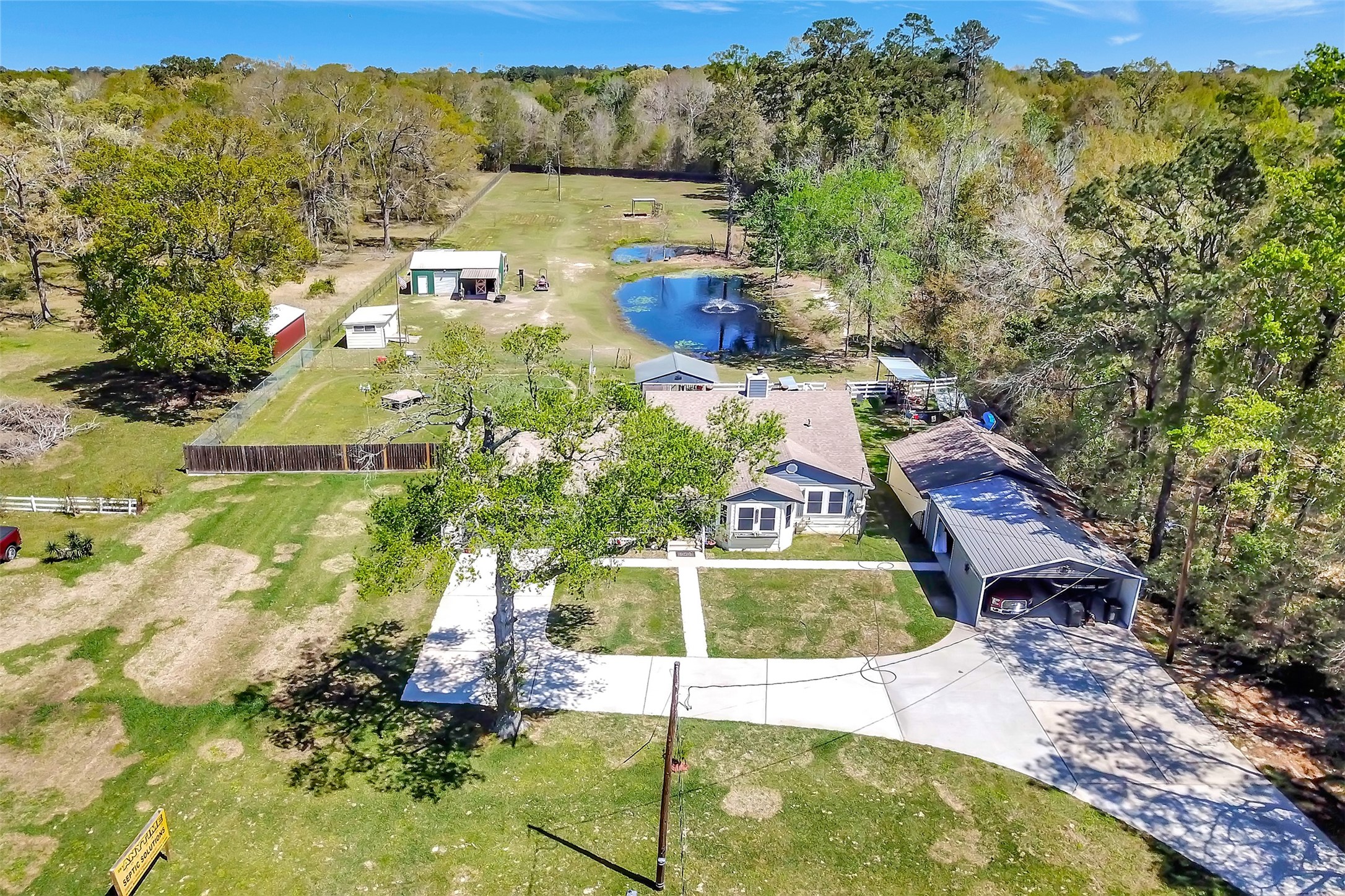 24677 Fm 2090 Road Property Photo