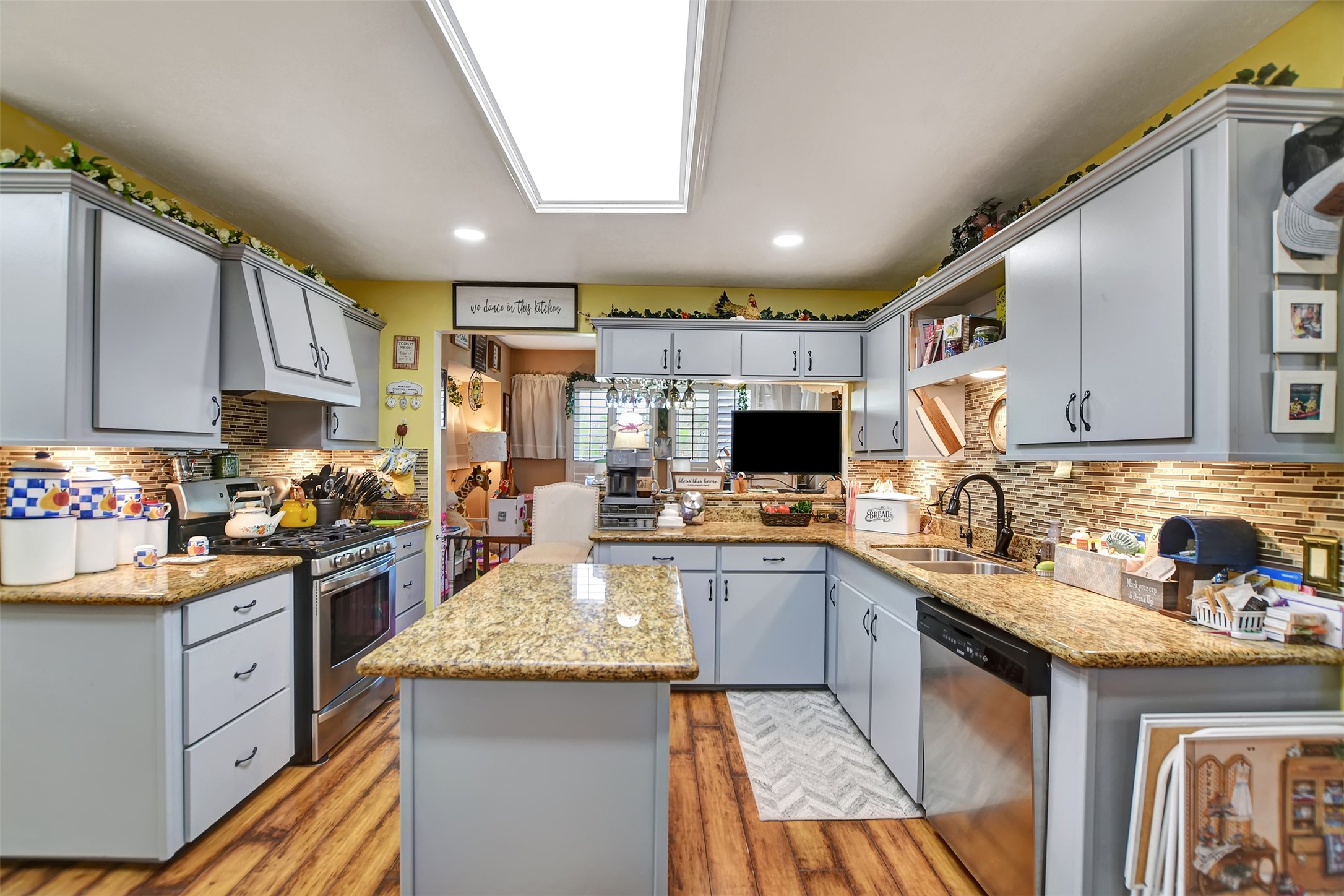 24677 Fm 2090 Road Property Photo 14