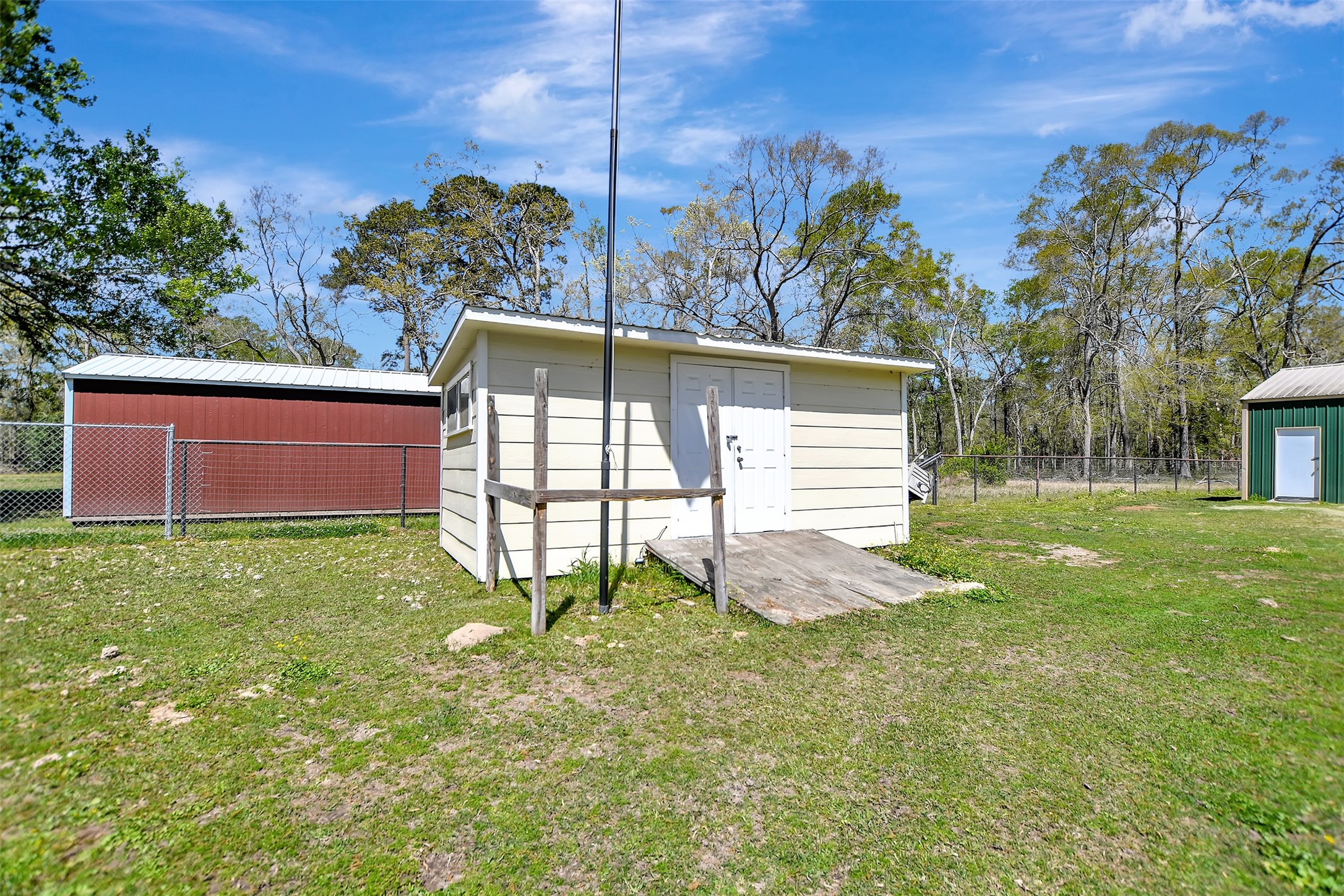 24677 Fm 2090 Road Property Photo 43