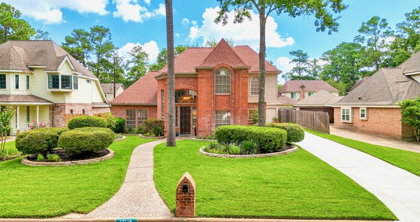 12118 Oakcroft Drive Property Photo 1