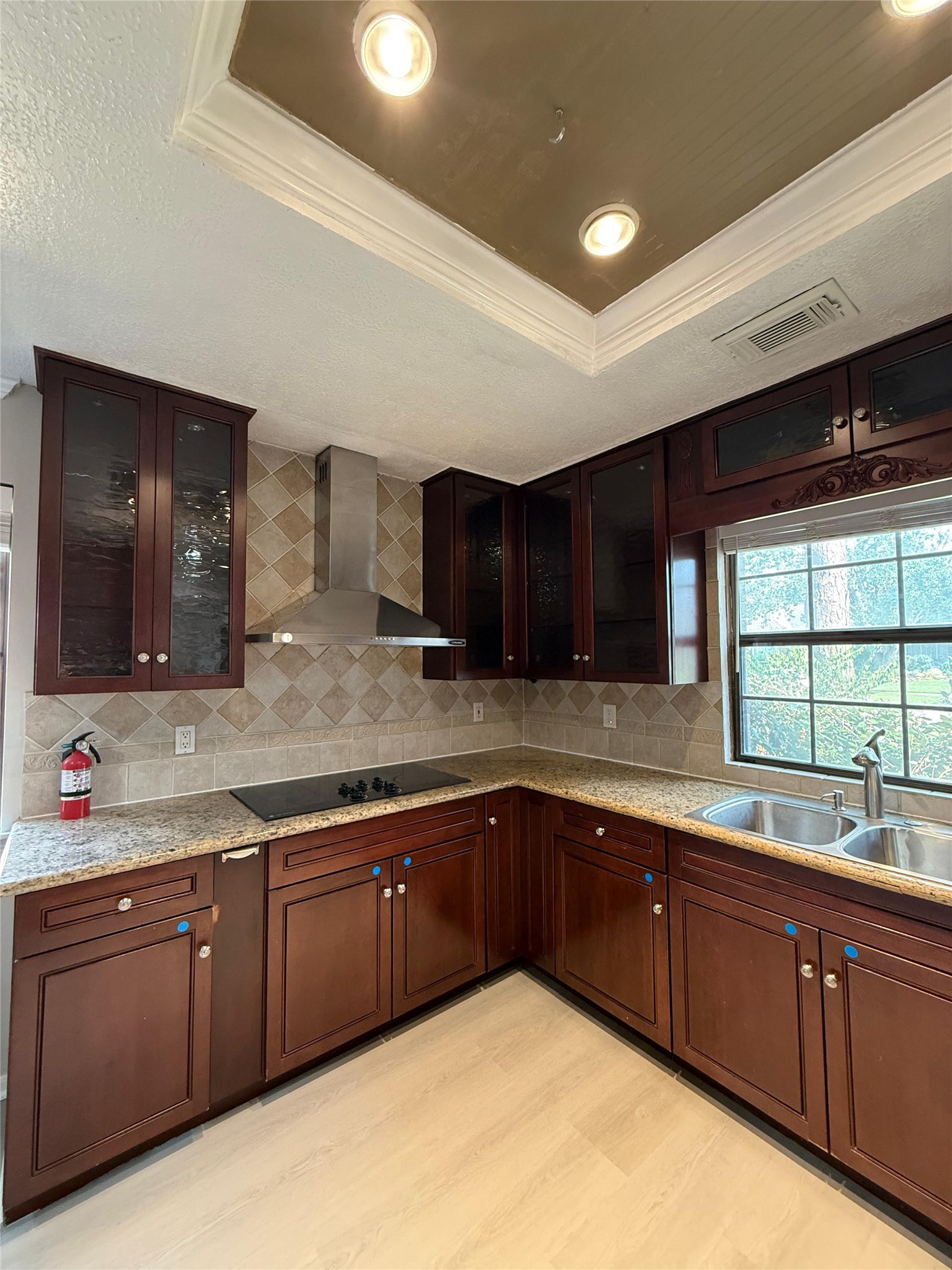 1042 Cascade Creek Drive Property Photo 11