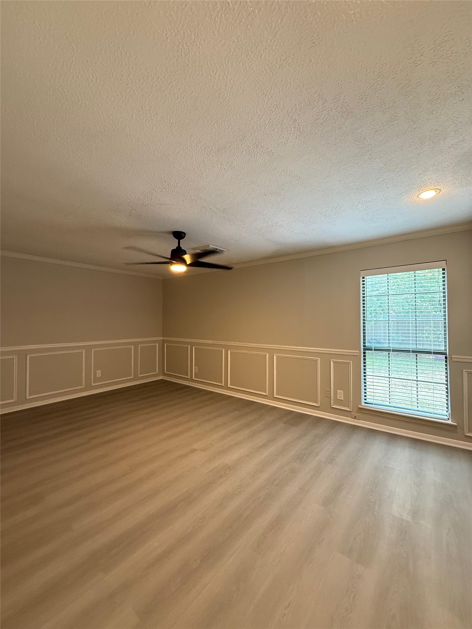 1042 Cascade Creek Drive Property Photo 19