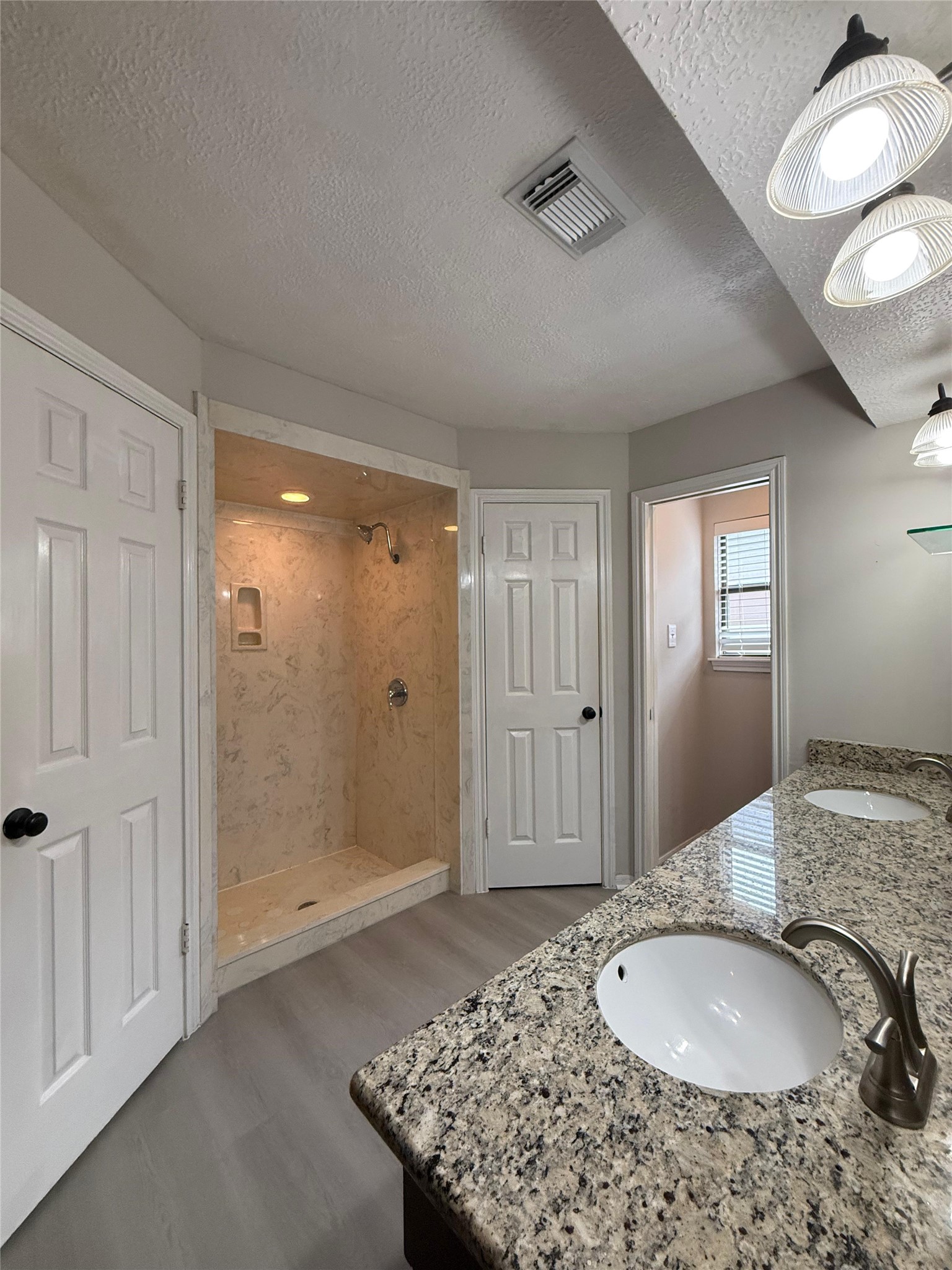 1042 Cascade Creek Drive Property Photo 26