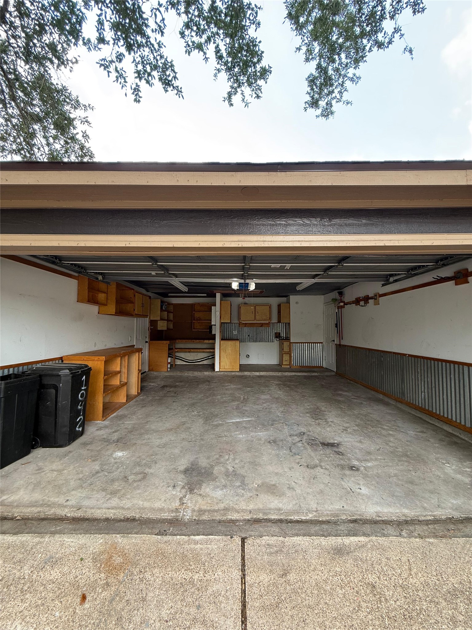 1042 Cascade Creek Drive Property Photo 32