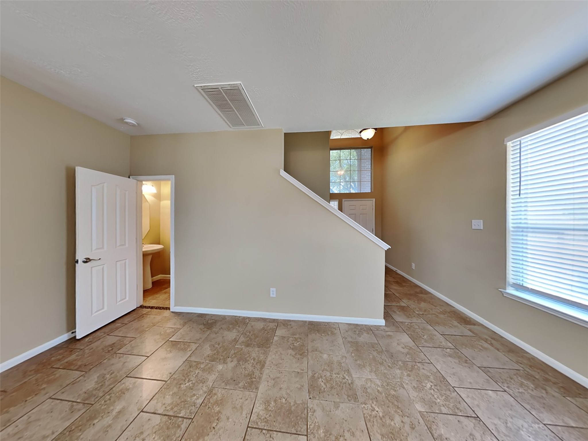 12027 Bunny Lane Property Photo 5