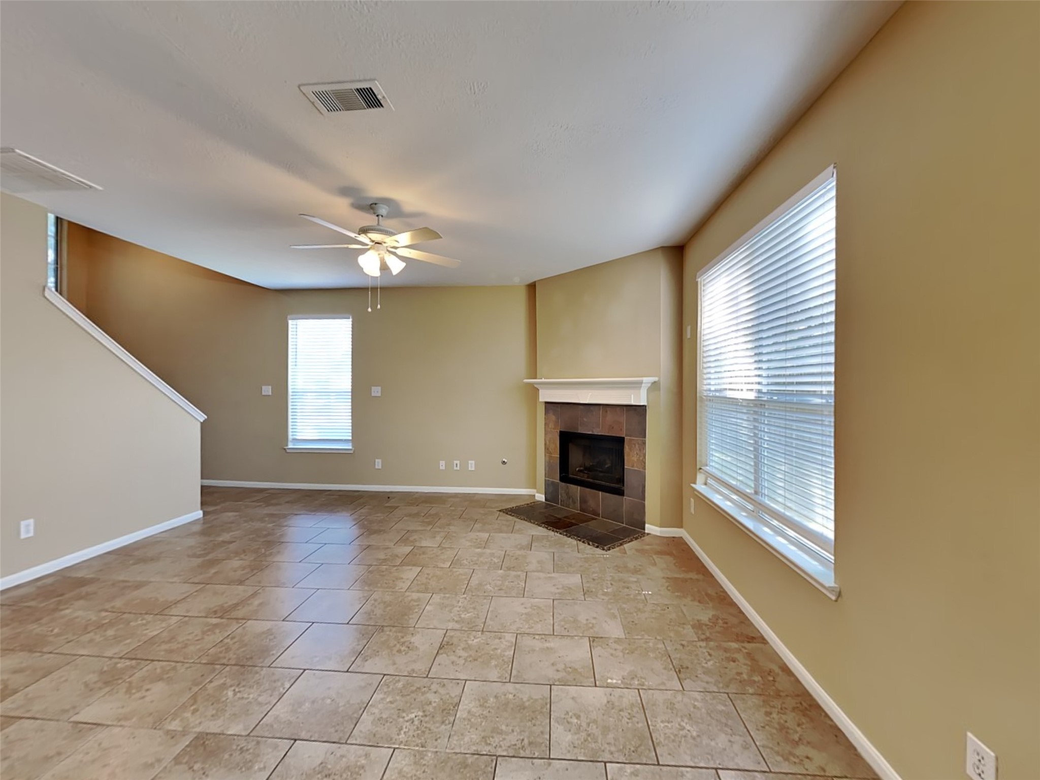 12027 Bunny Lane Property Photo 6