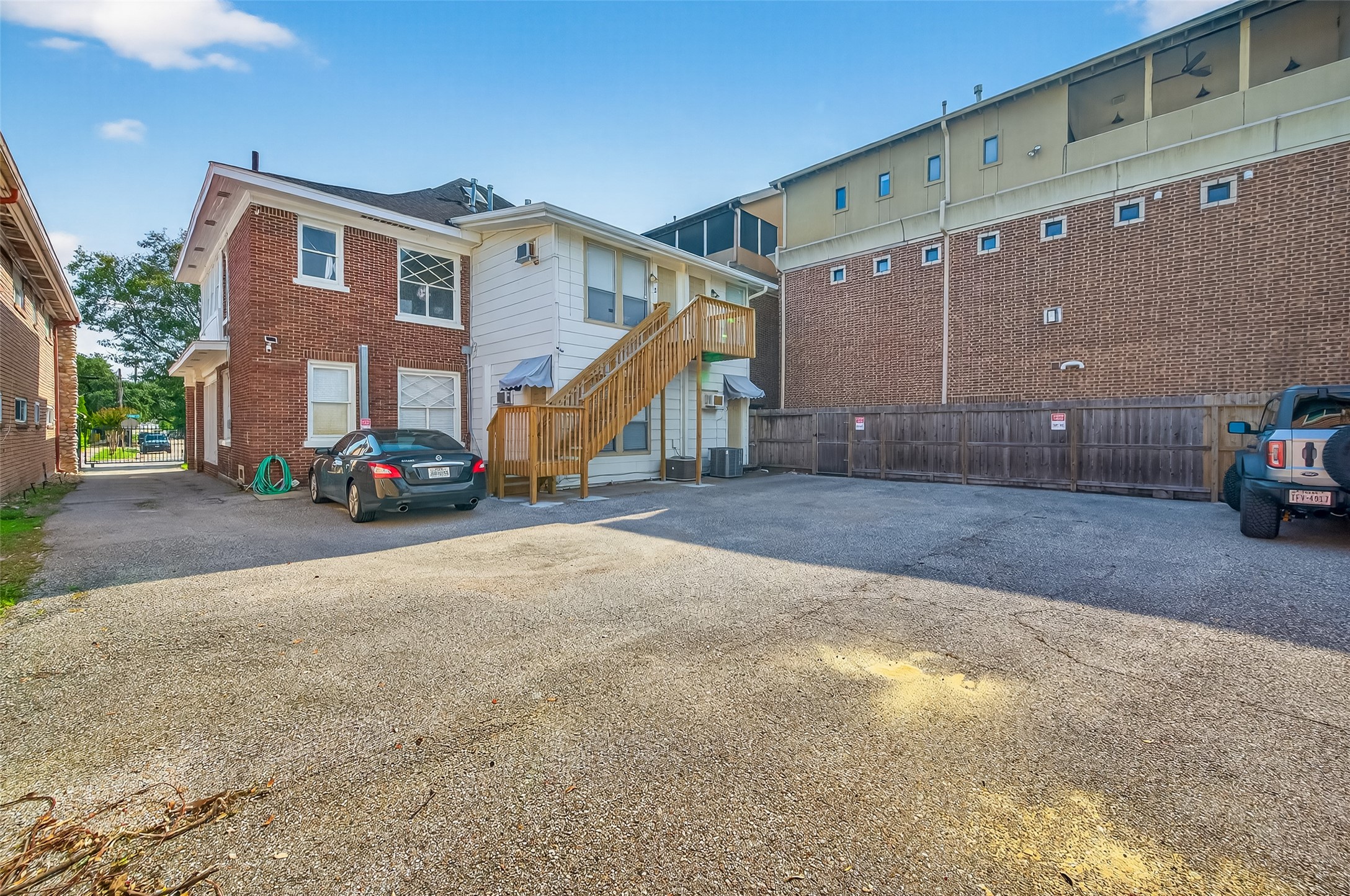 324 W Alabama Street 2 Property Photo 28