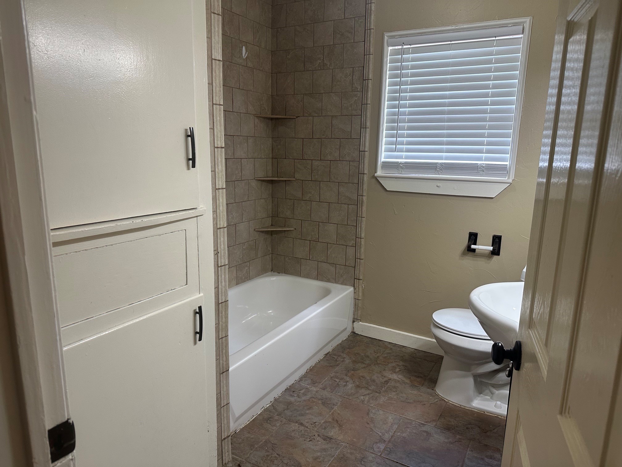 114 Forest Oaks Lane Property Photo 4