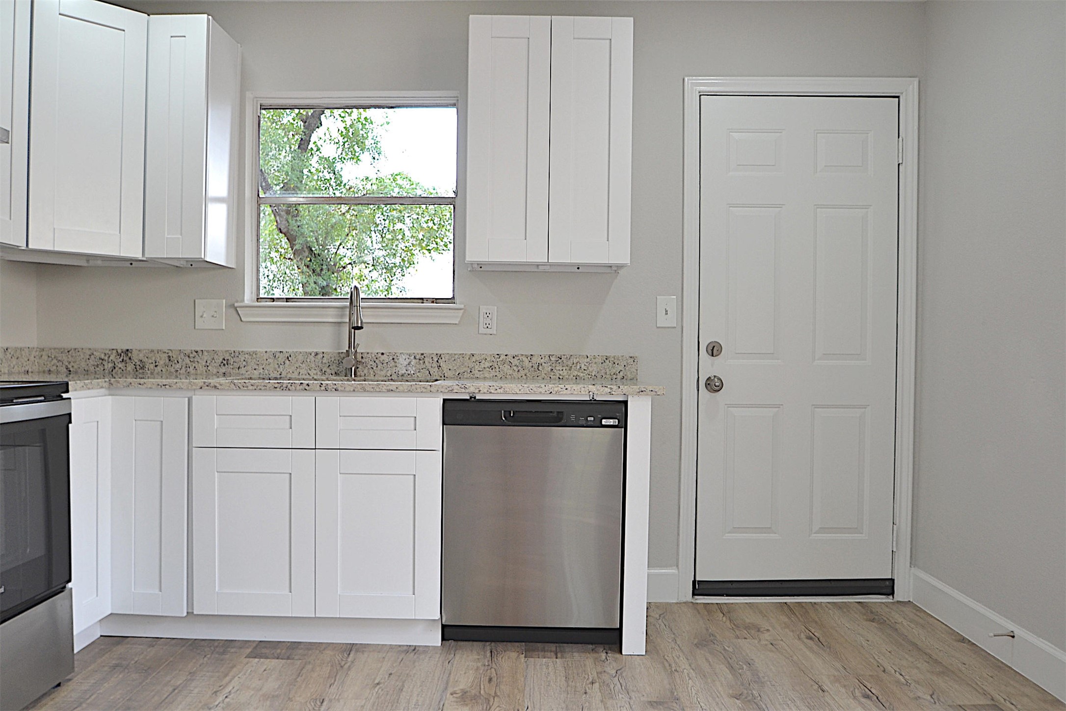 4527 Adonis Drive Property Photo 12