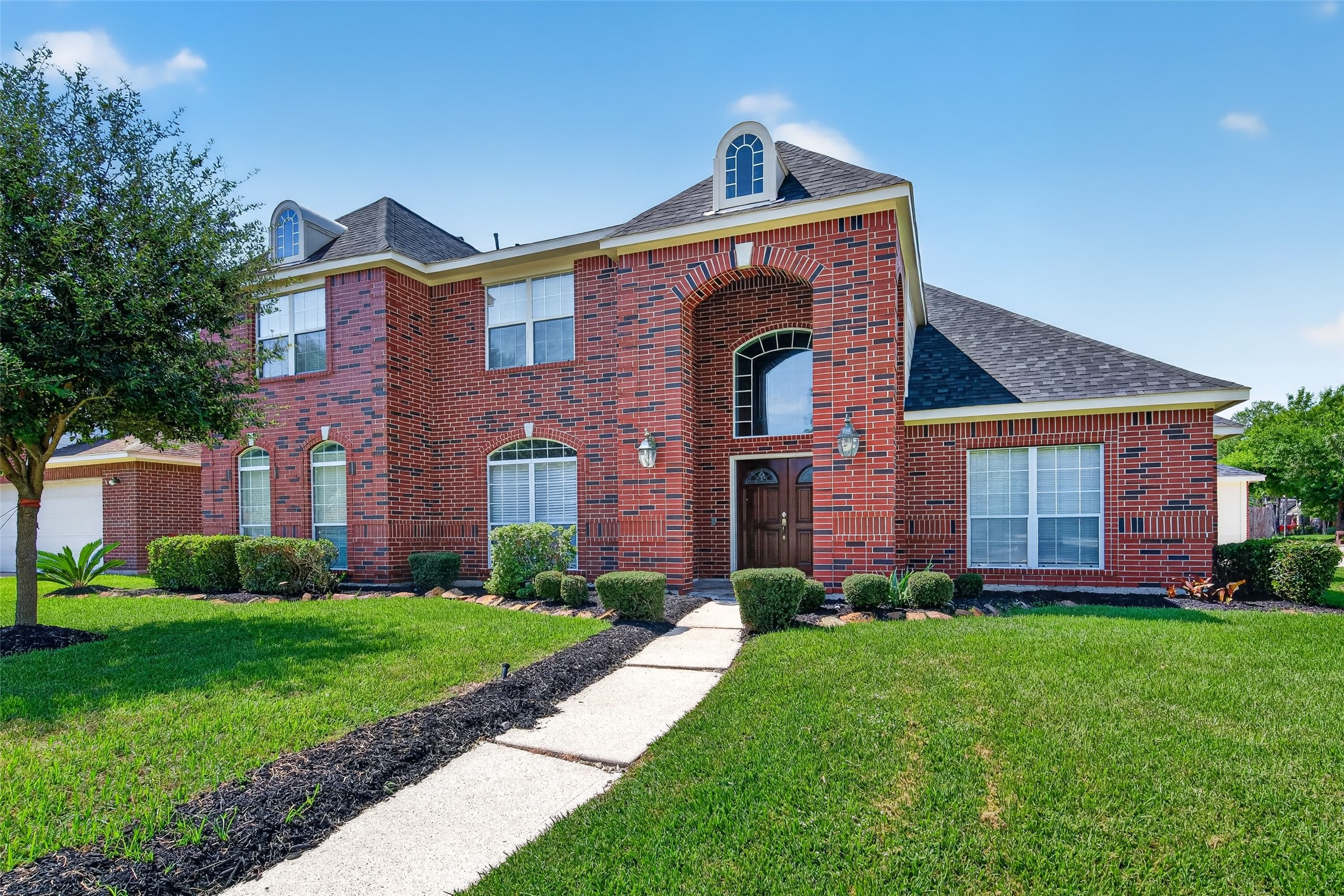 4521 Park Bend Drive Property Photo 1