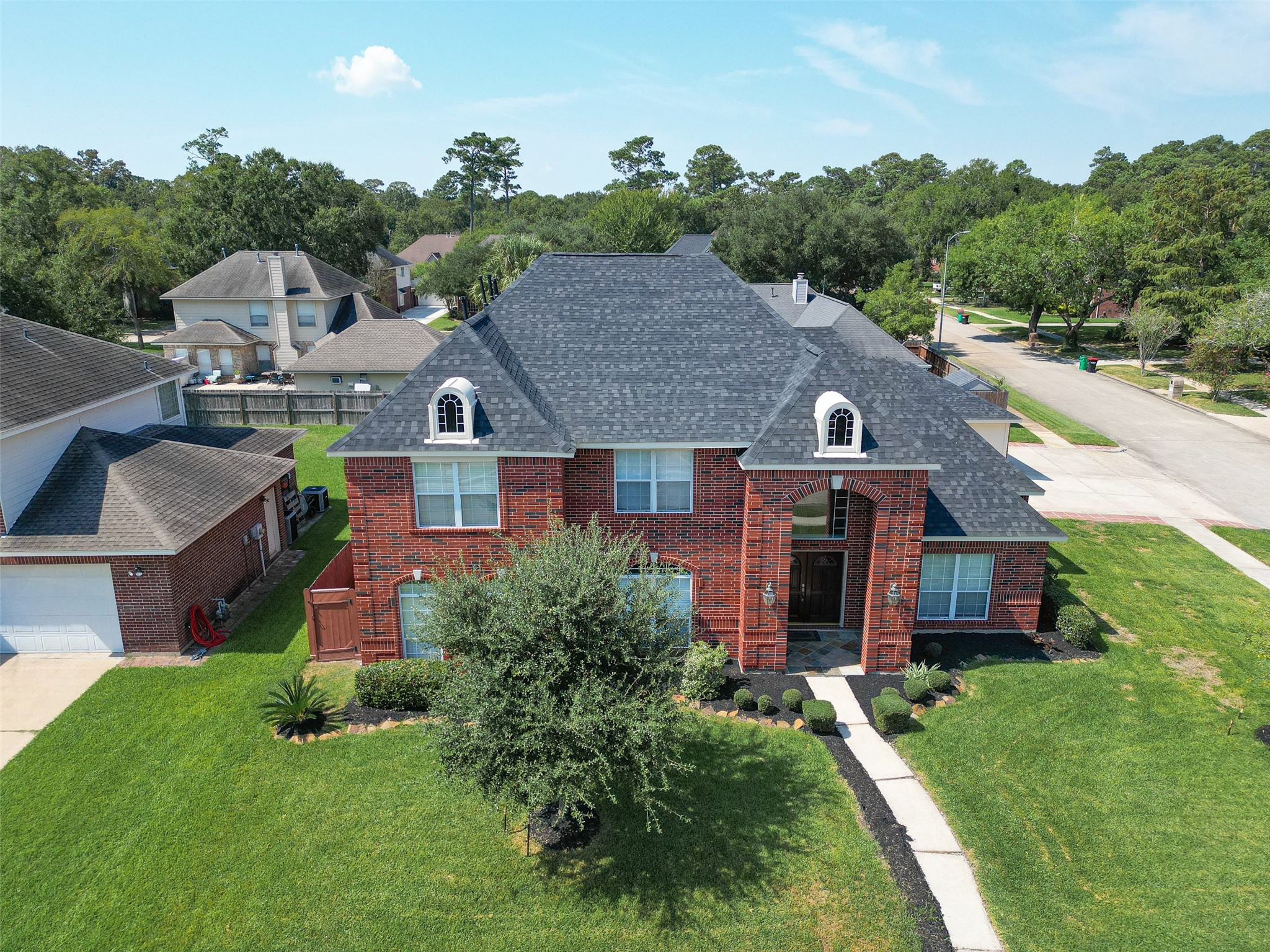4521 Park Bend Drive Property Photo 3